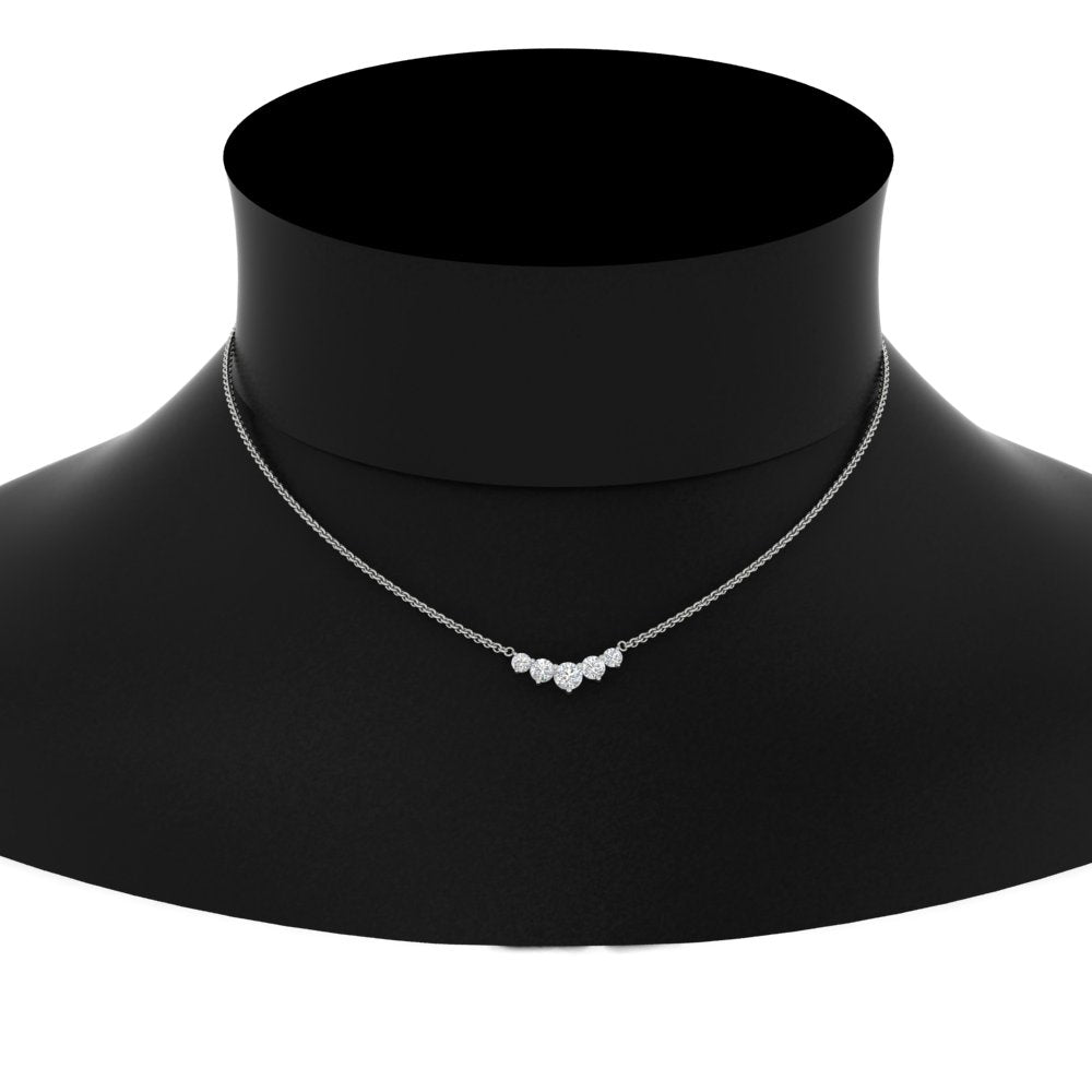 0.75 Carat Graduating Round Diamond Pendant