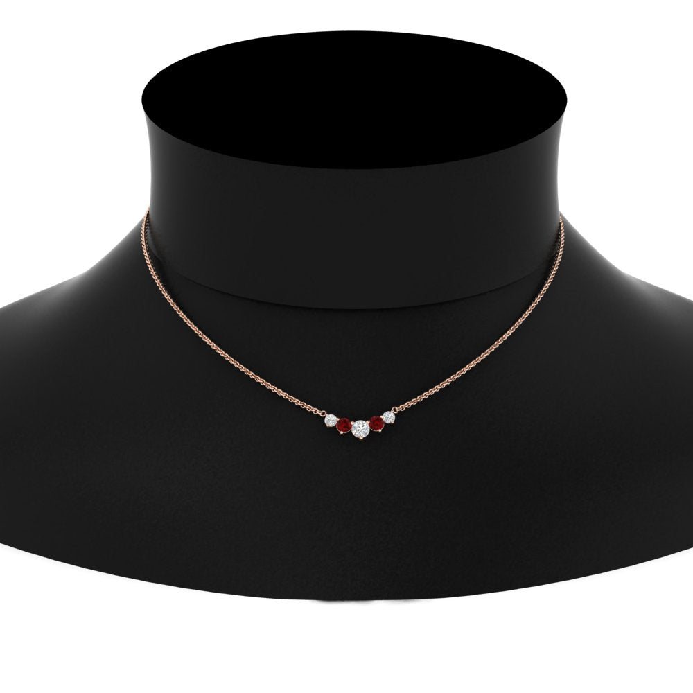0.75 Carat Graduating Round Diamond Pendant