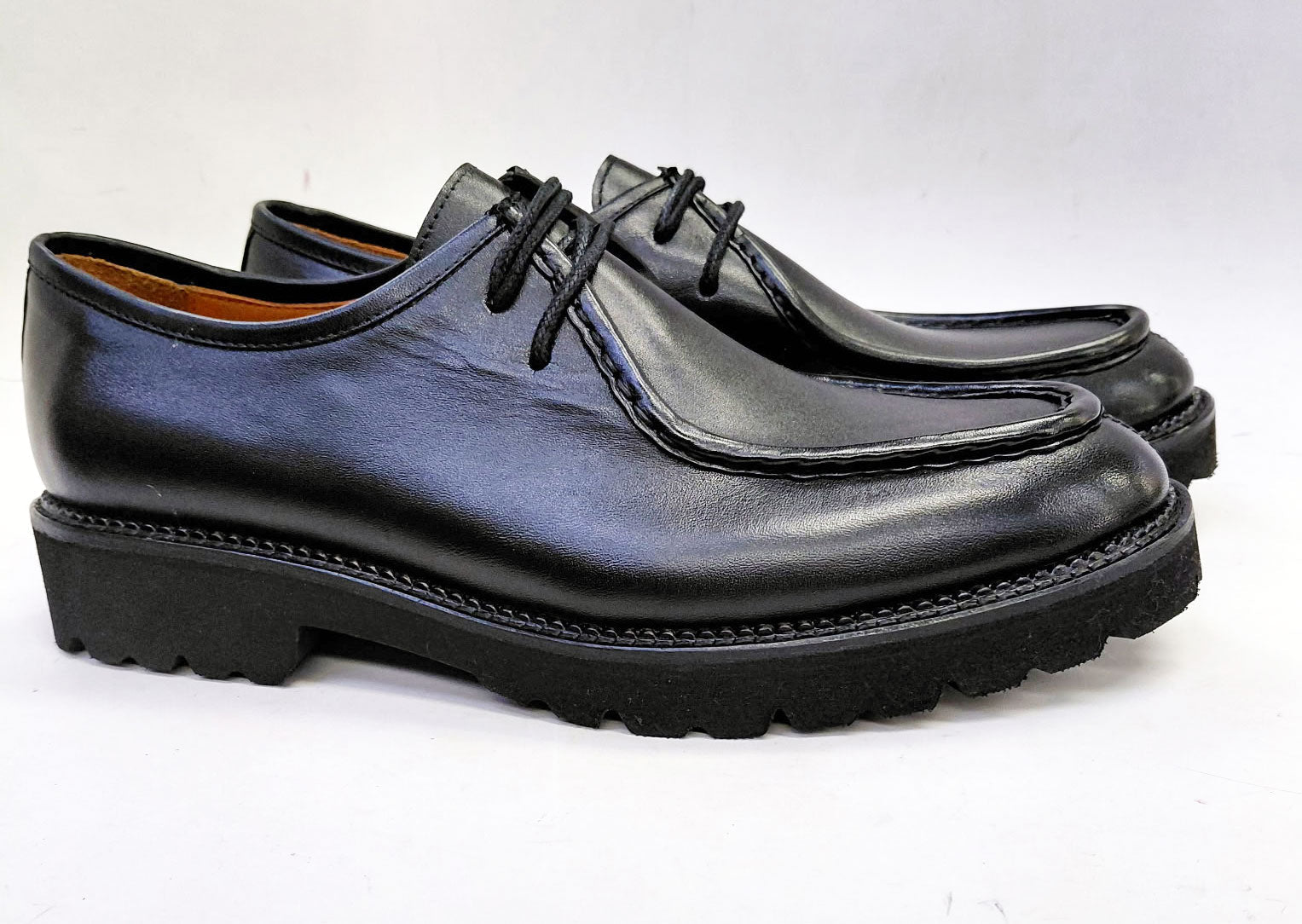 C Collection Calfskin Lace Up Shoe - Black