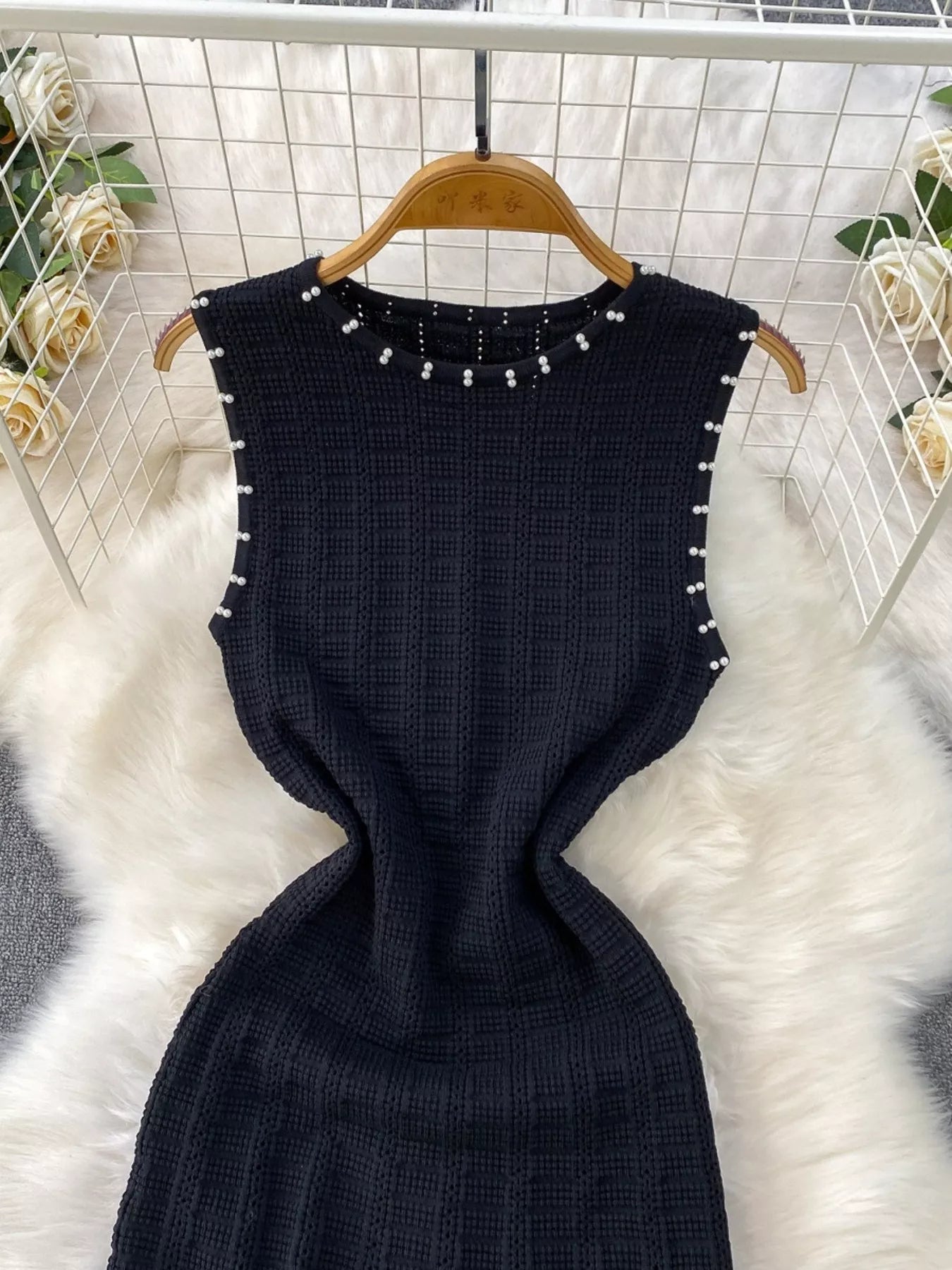 Textured Knit Sleeveless Midi Dress