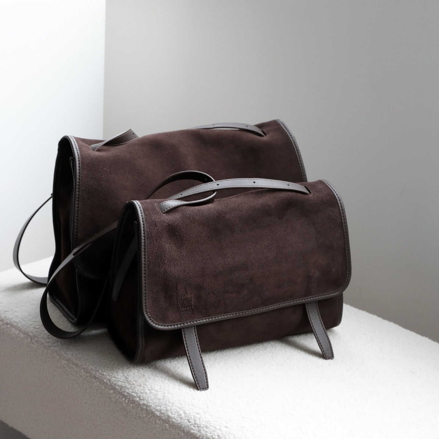Large-capacity Matte Leather Messenger Bag