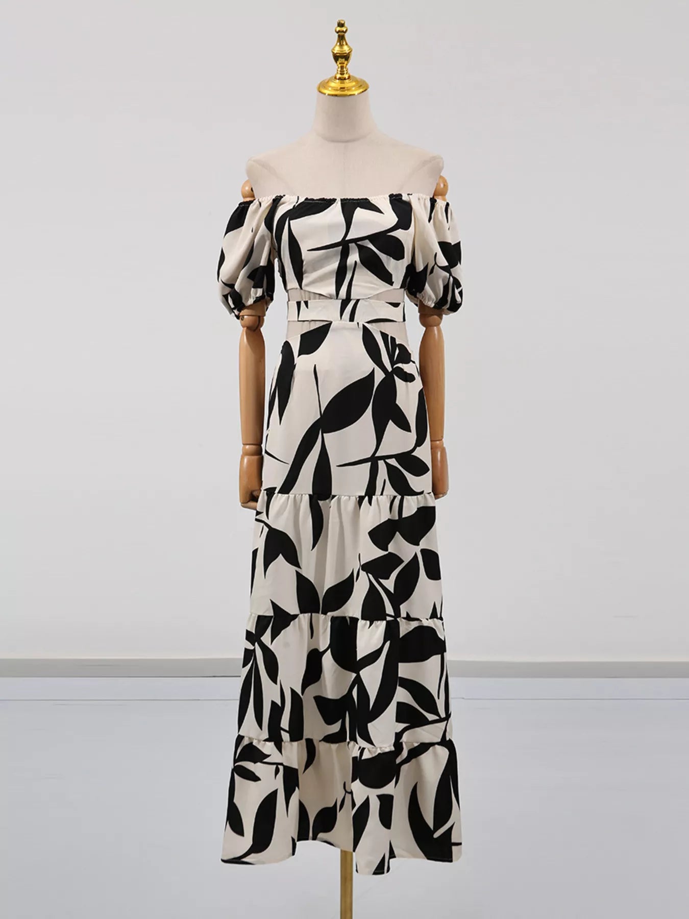 Off-Shoulder Cutout Leaf Print Maxi Dress