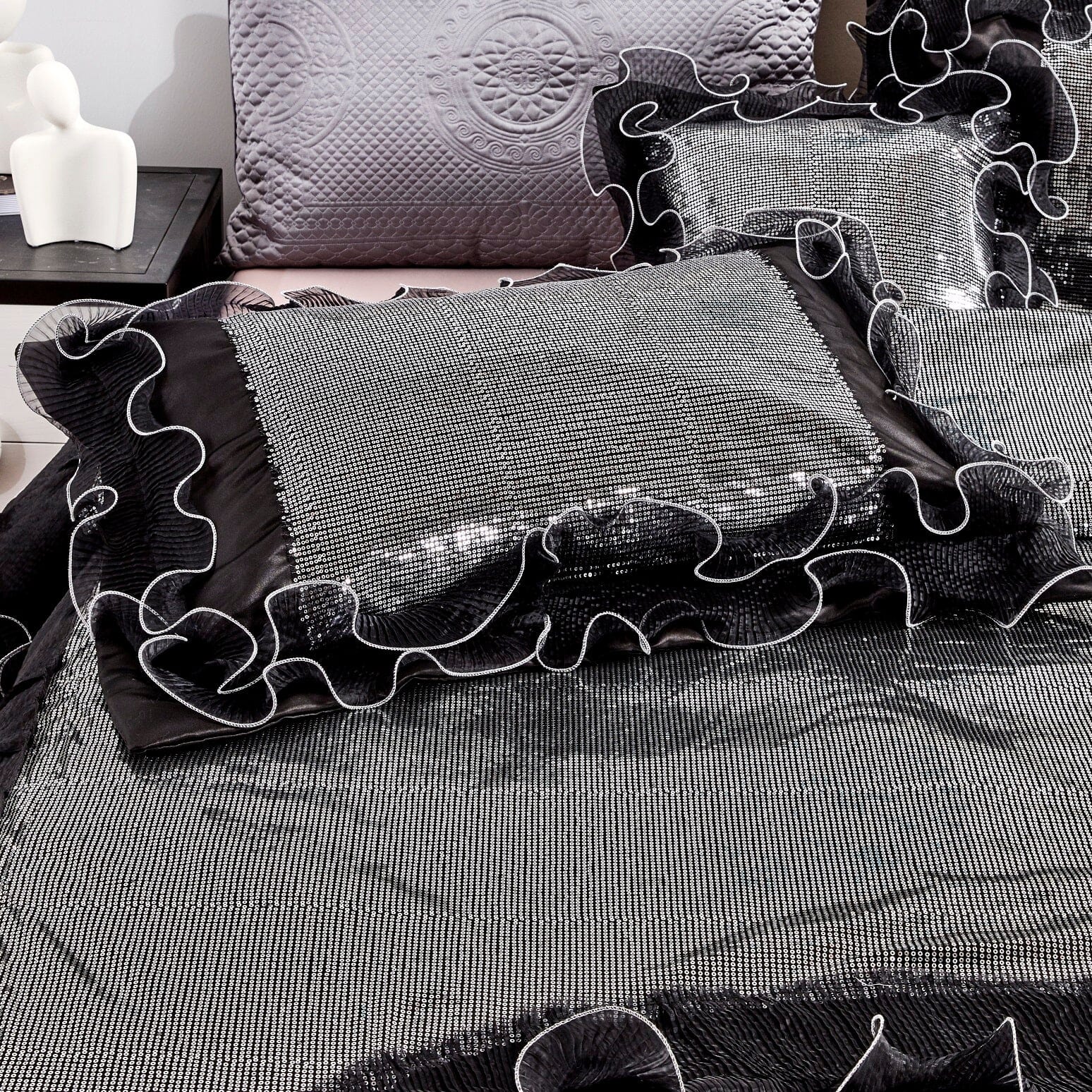 Tache Luxurious Glam Night Out Silver Sequin Black Organza Ruffle 6pc Comforter Set (1622)