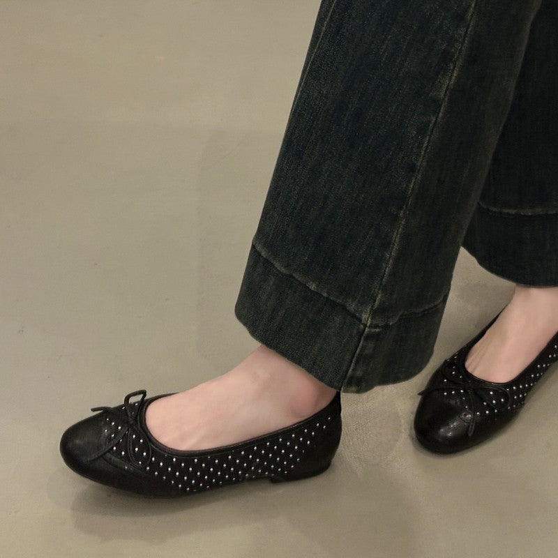 Women Vintage Polka Dot Brogue Perforated Front Bow Ballet Flats, Round Toe Slip On Soft Leather Elegant Office Daily Casual Doll Shoes
