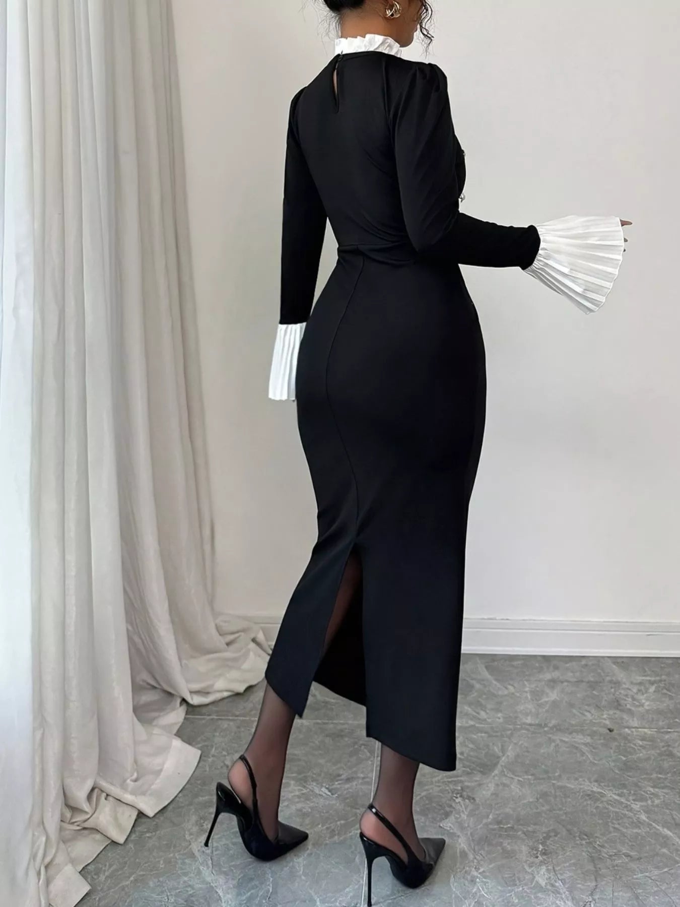 Two Tone Long Sleeve Midi Dress