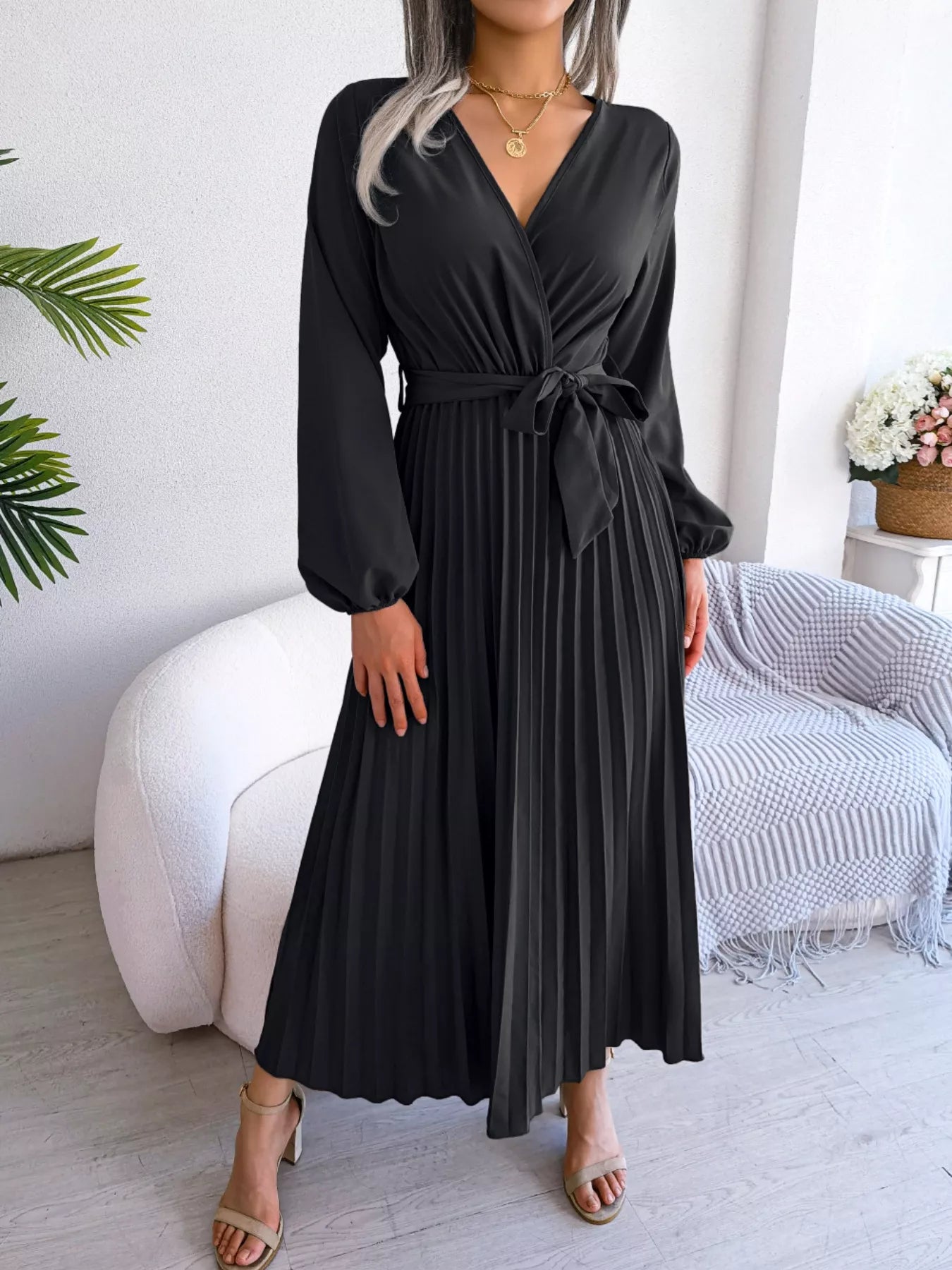 Elegant Pleated Front Tie Long Sleeve Dress
