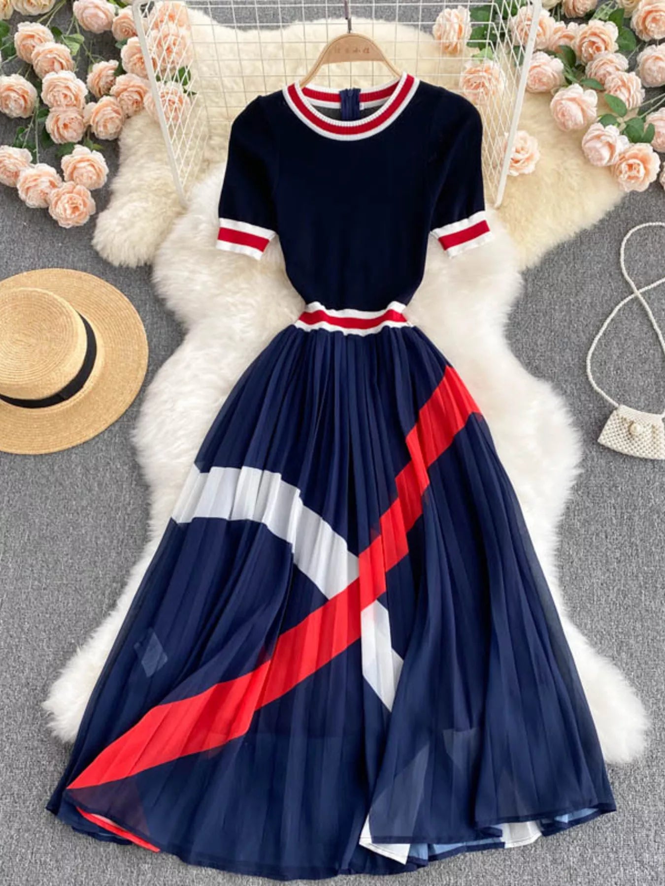 Elegant Color Block Pleated Midi Dress