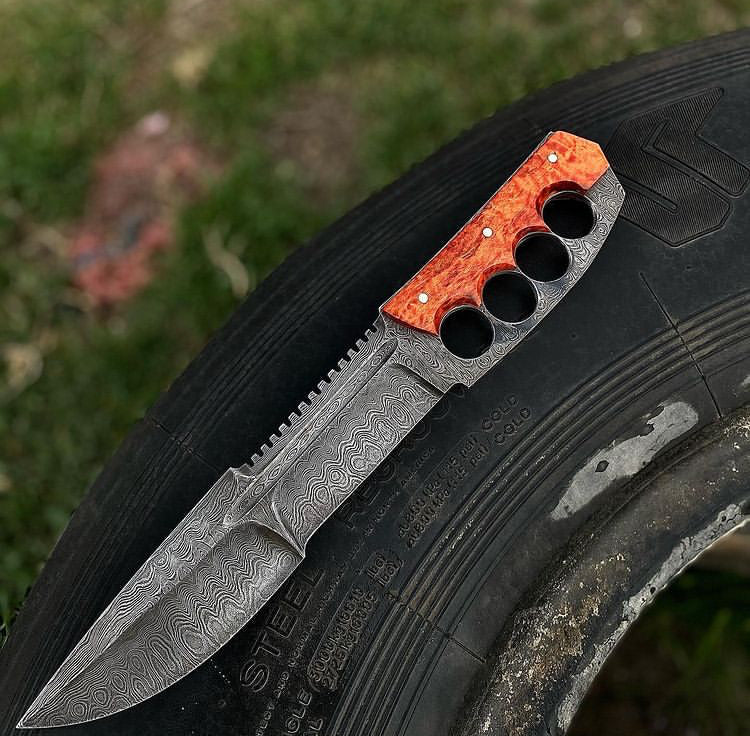 Damascus Tactical Knuckle Knife — Handmade Full Tang with Custom Leather Sheath