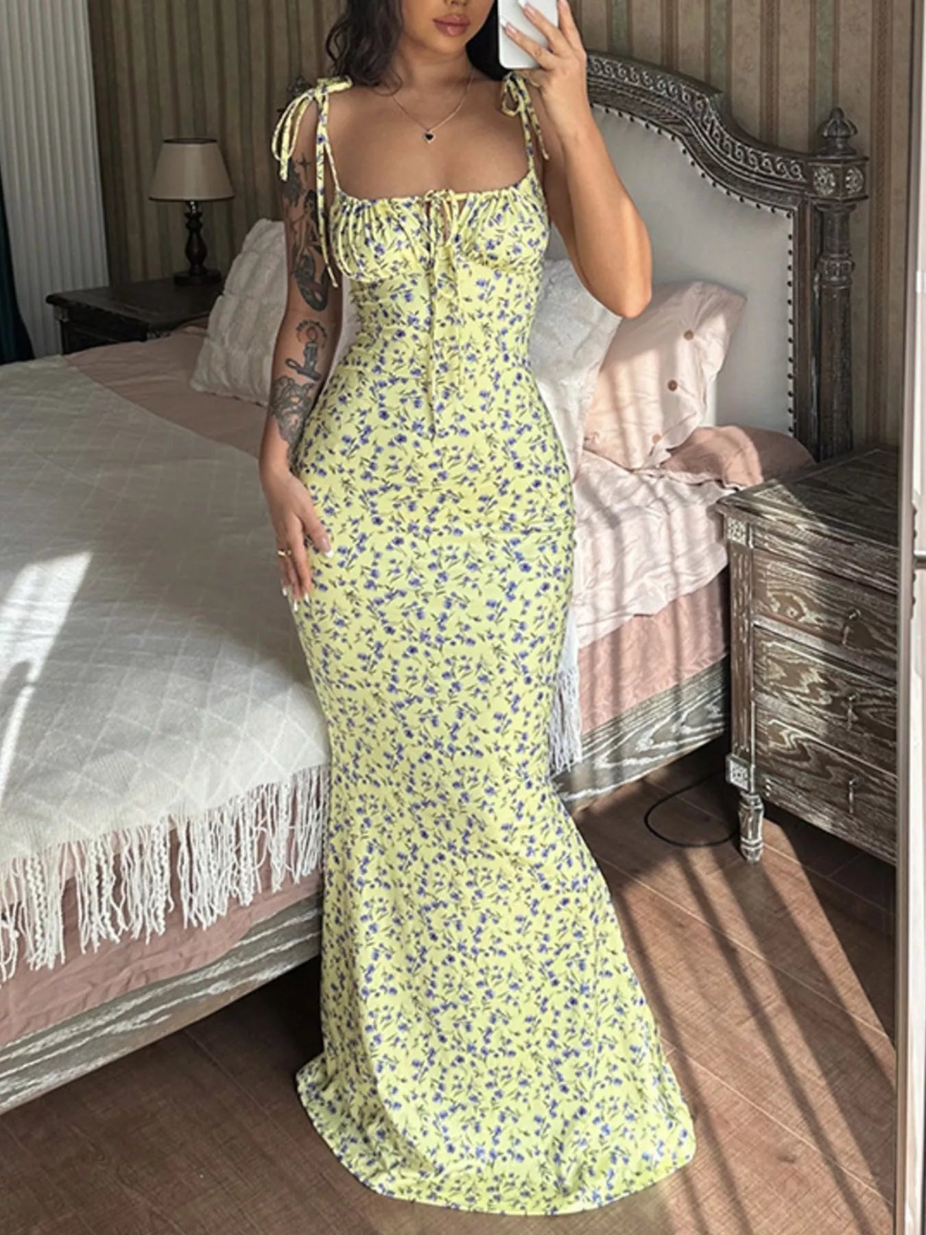Floral Print Tie Strap Bodycon Maxi Dress