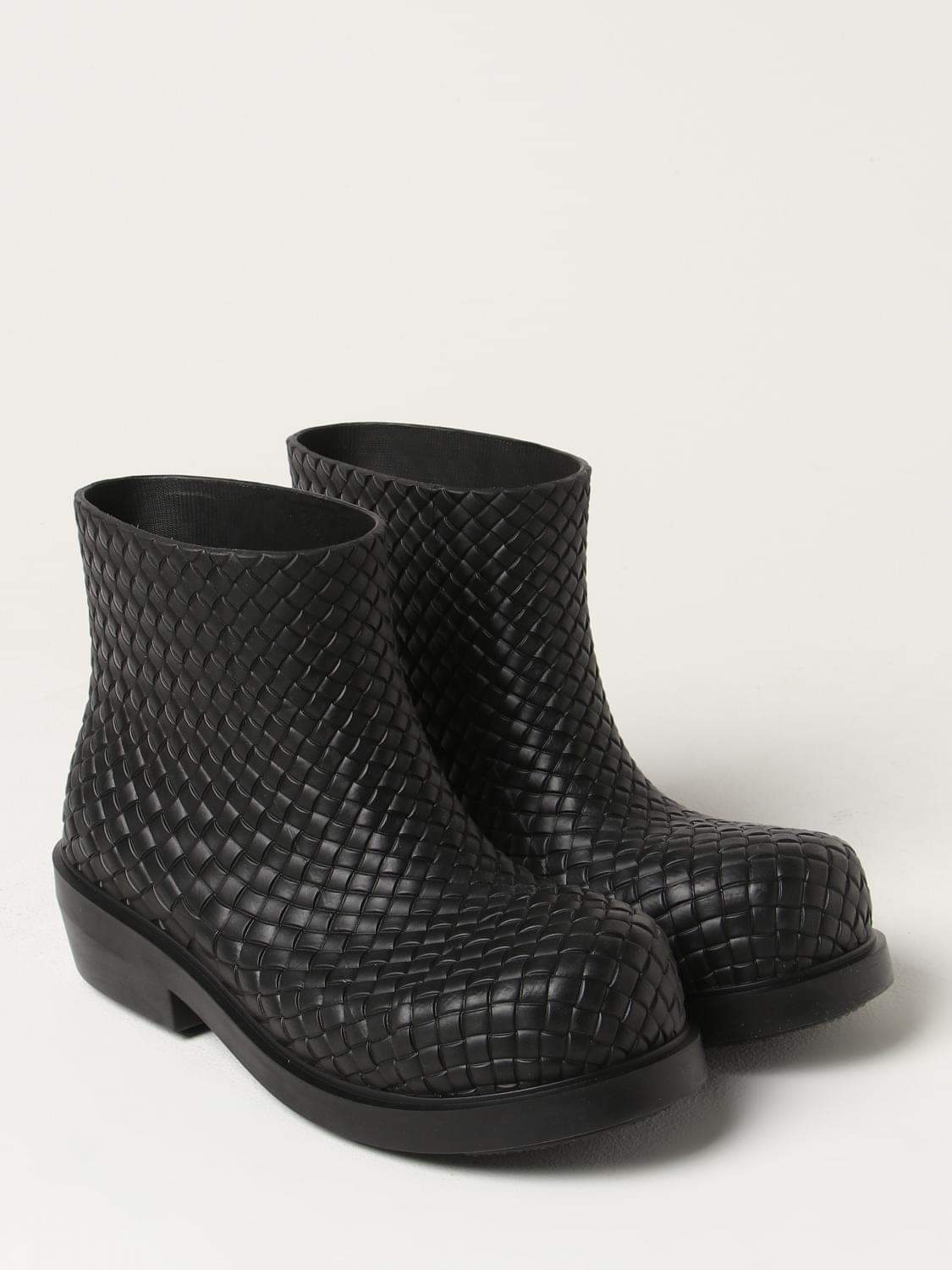 Bottega Veneta Men Bottega Veneta Fireman Ankle Boots In Woven Rubber