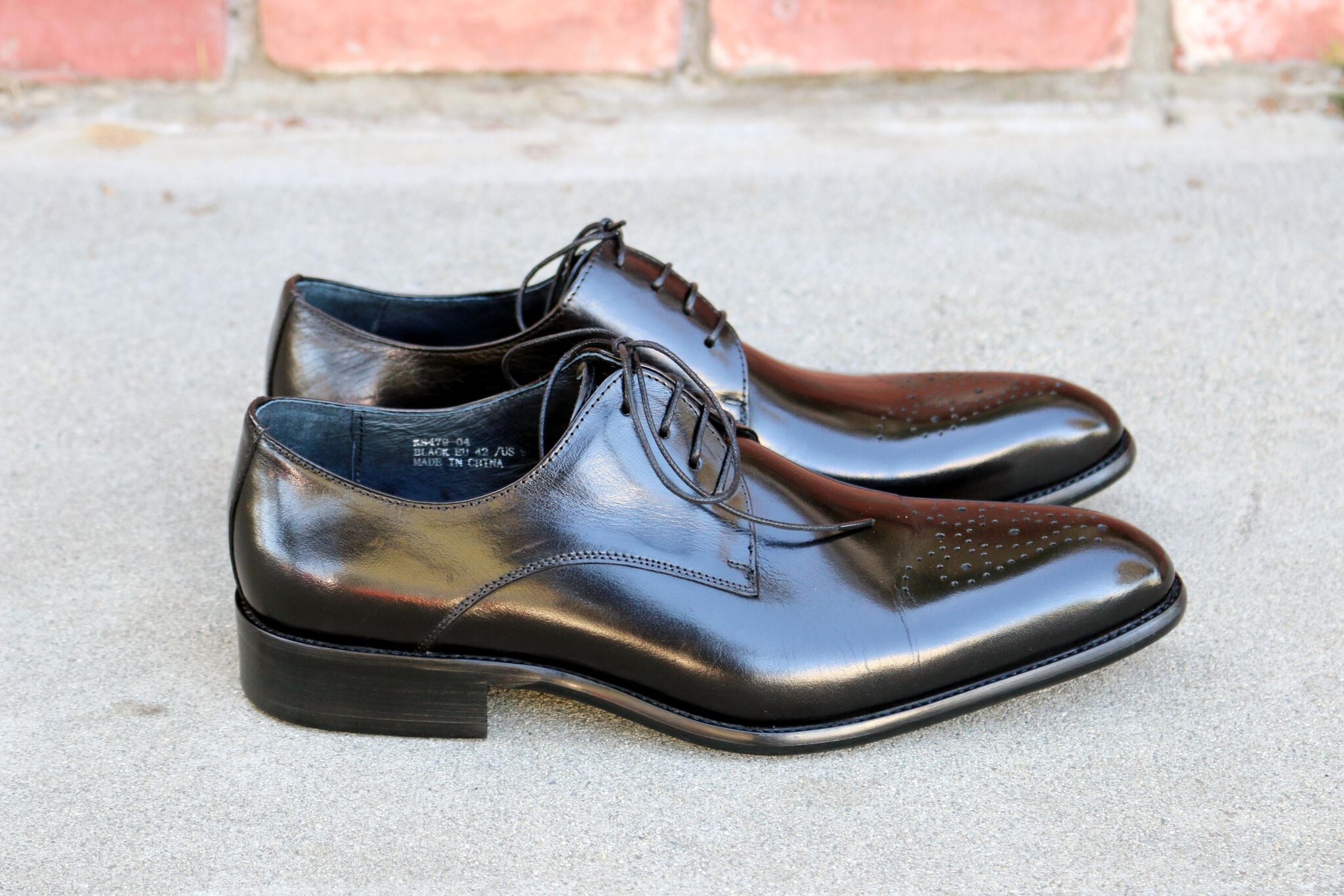 Ugo Vasare Burnished Calfskin Oxford - Black