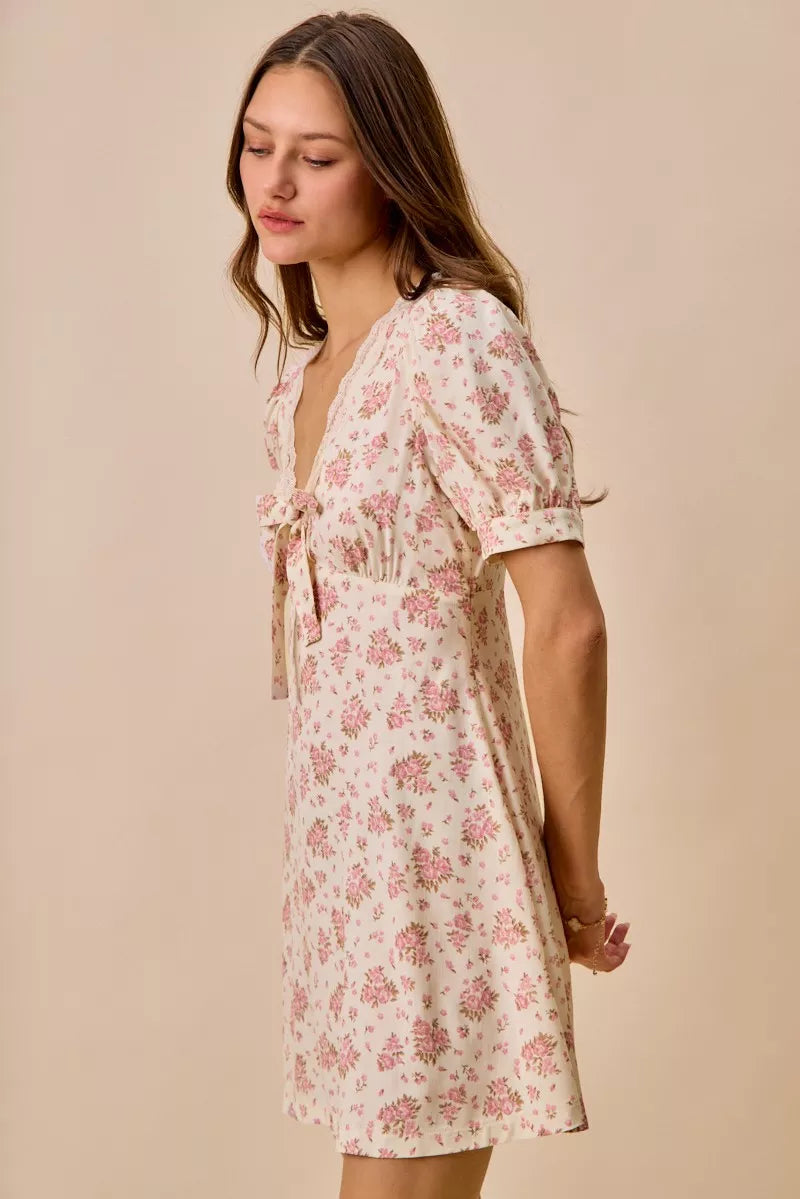 SO ME Floral Lace Trimed Short Sleeves Mini Dress