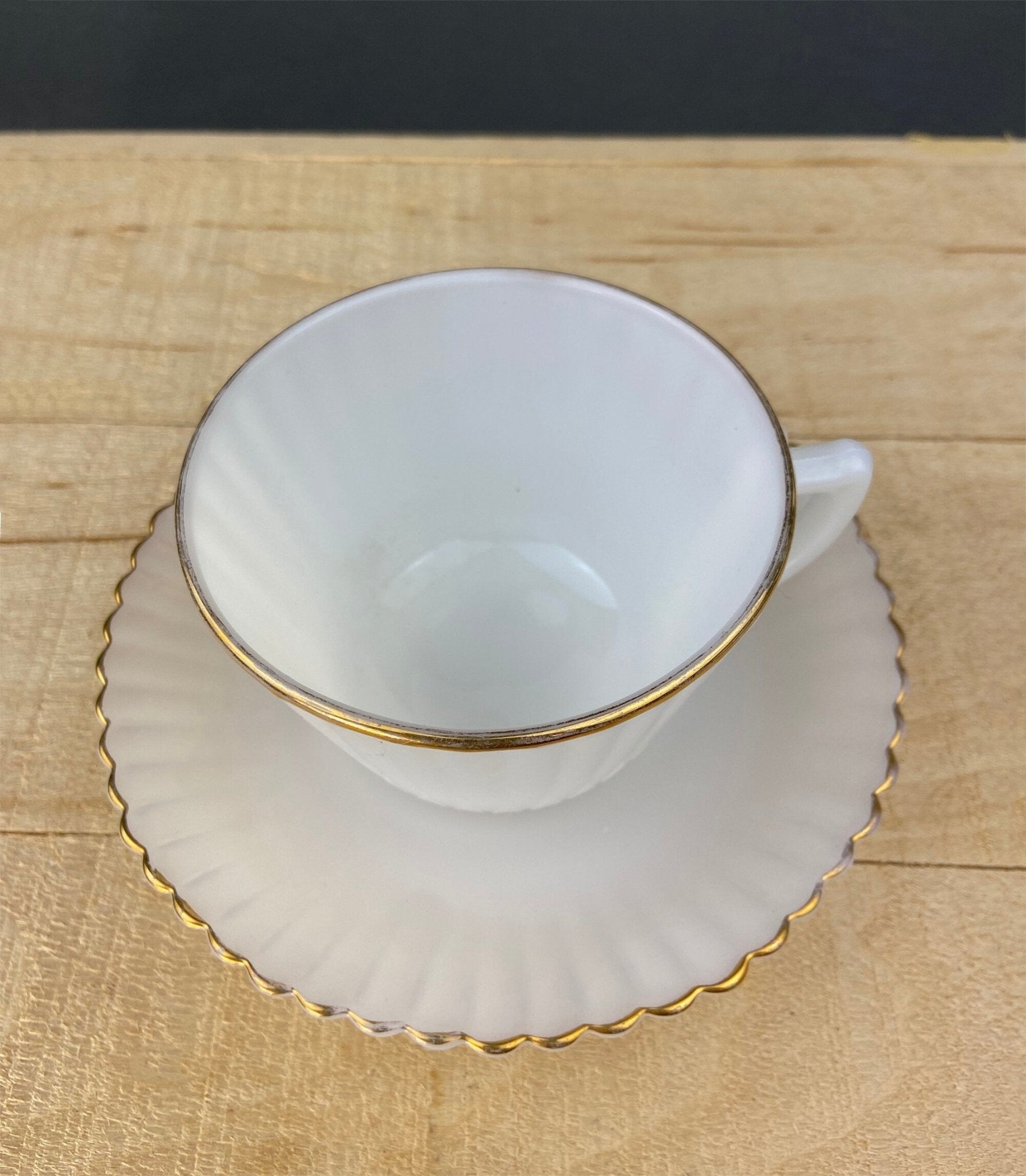 5 Opalescent Monax Petalware TeaCups. White and Gold Brim Depression Glass Coffee Cups. White Table Setting. Houseware. Dinning Room Decor. - Overture Gifts