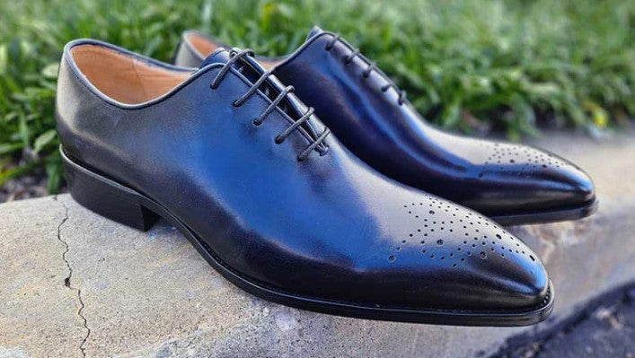 Carrucci Burnished Calfskin Oxford - Navy