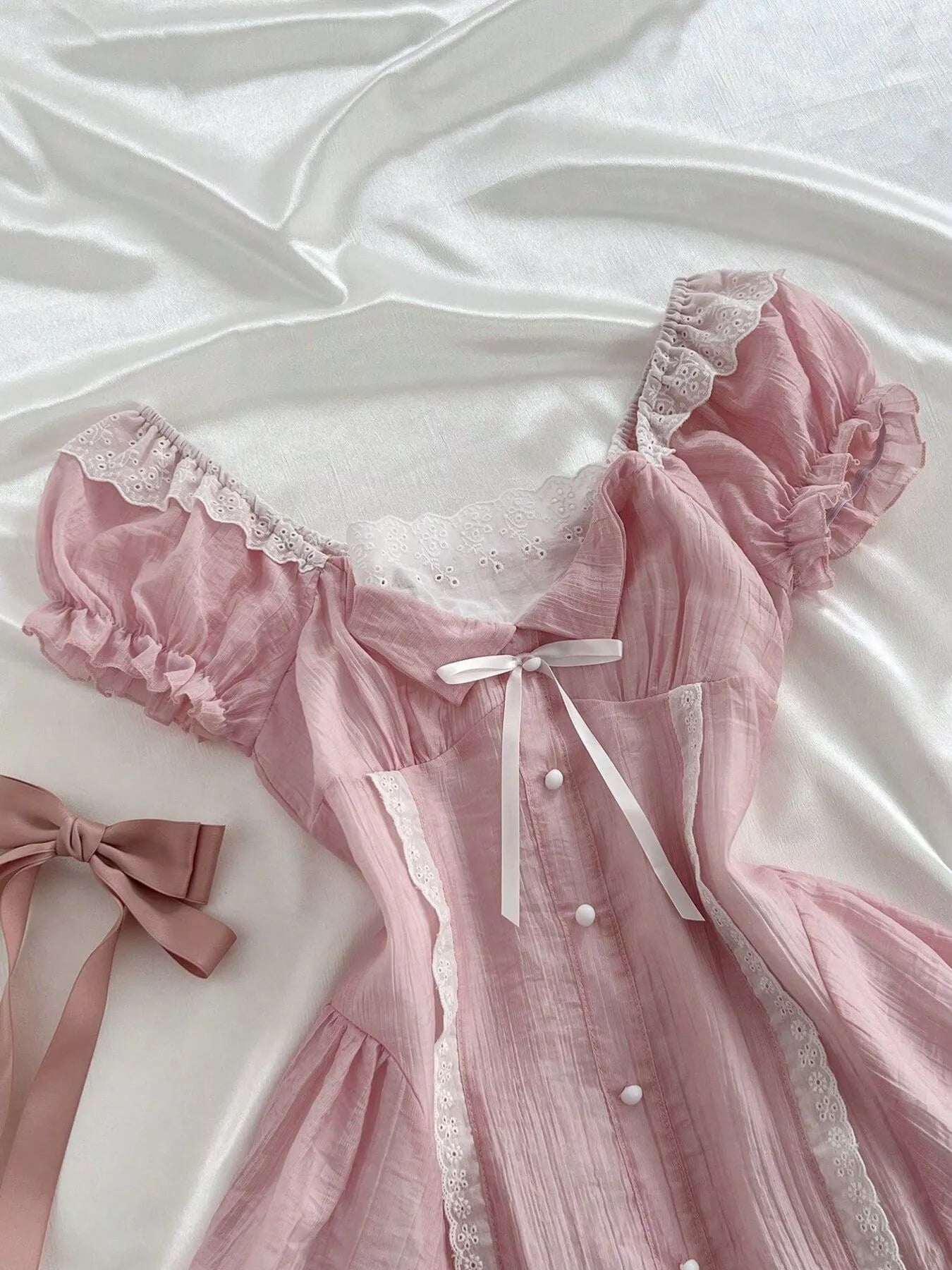 Lace Detail Cap Sleeve Dress