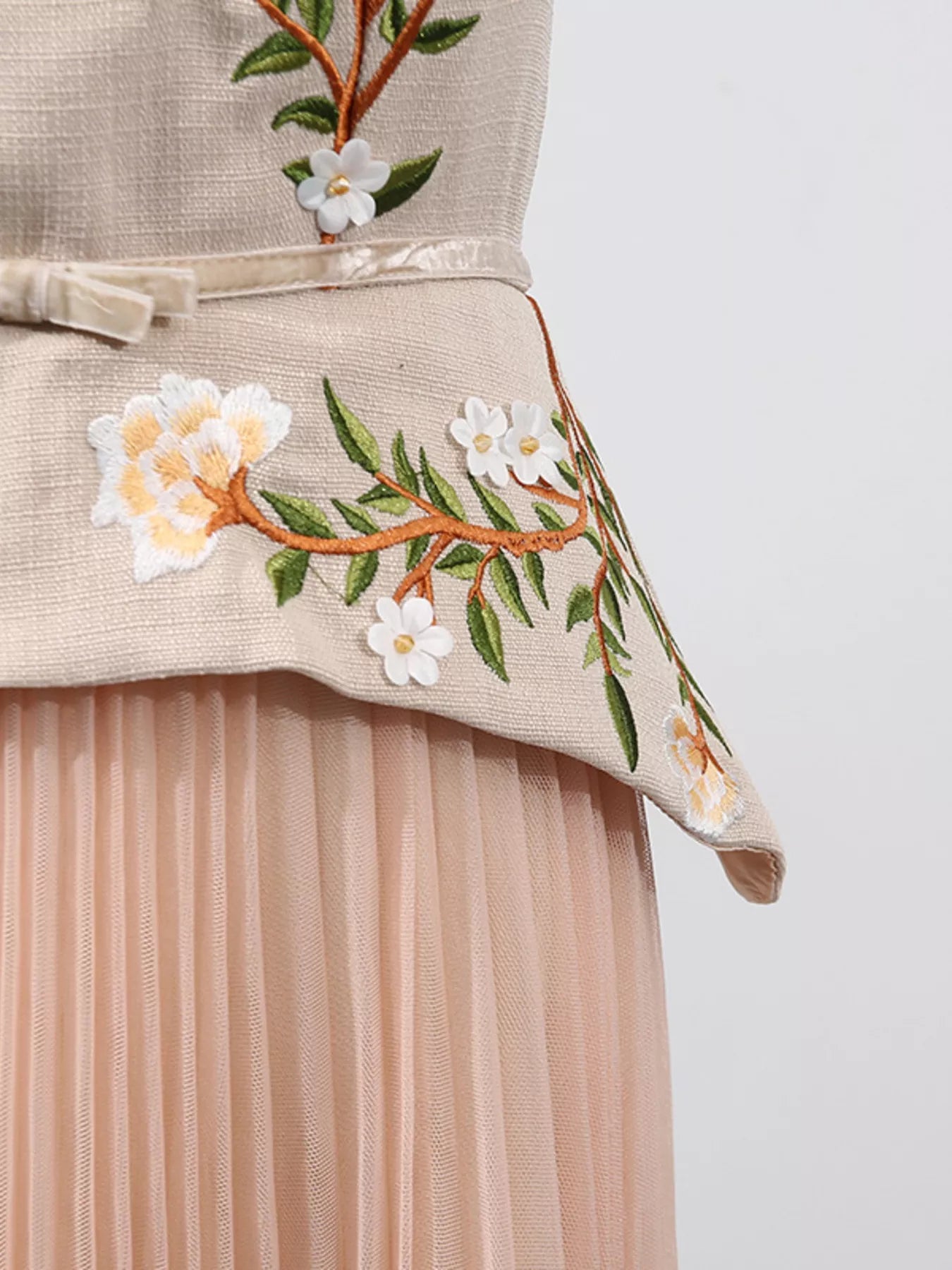 Embroidered Tulle Pleated Midi Dress