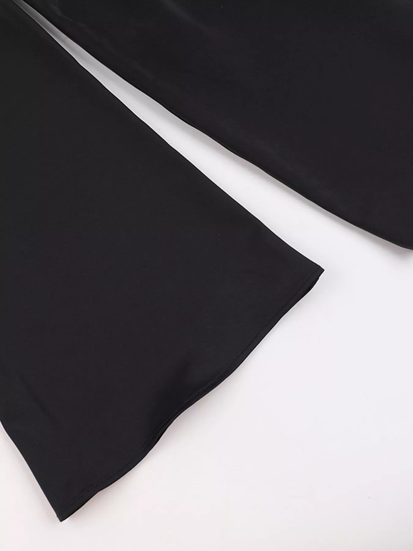 Elegant Mini Dress with Fare Sleeves