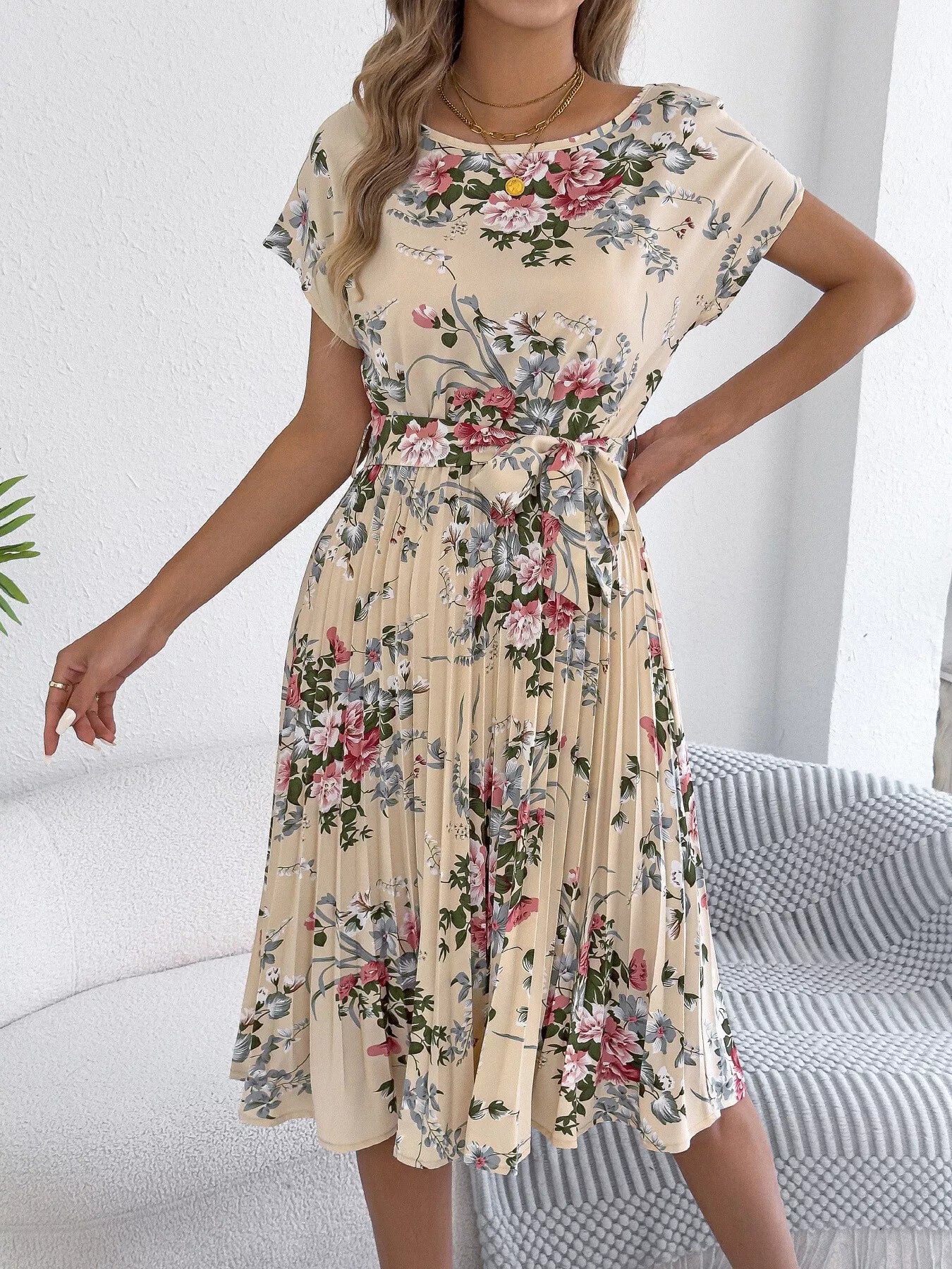 Floral Print Pleated A-Line Midi Dress