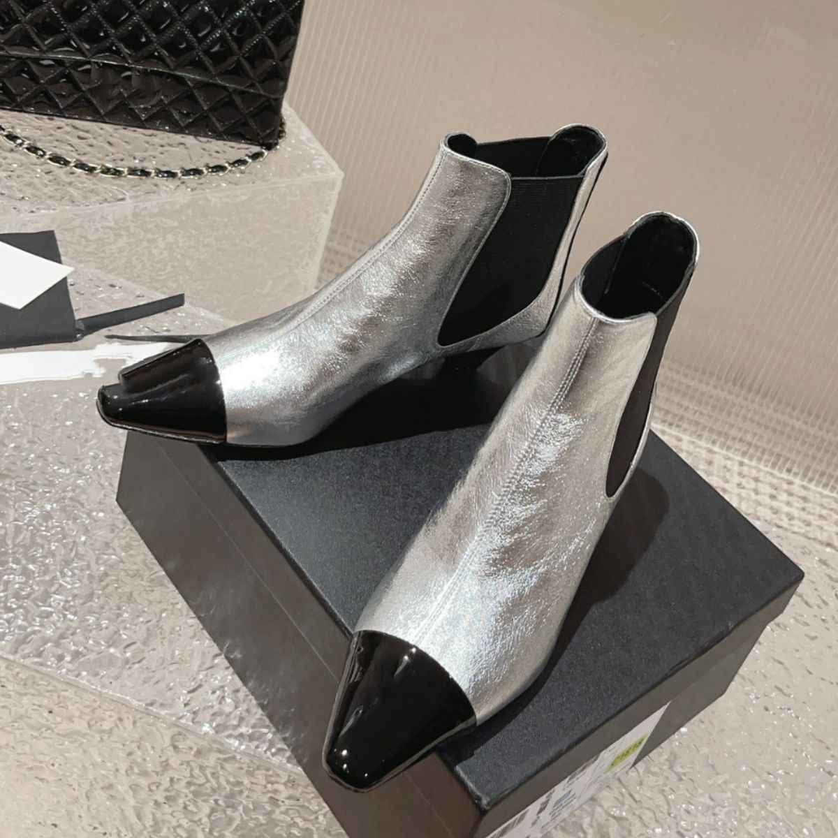 Pointy toe Chelsea Ankle Boots Women Genuine Leather Patchwork Color Wedges Heel Short Boots Sexy Luxury Fashion Week Boots fema