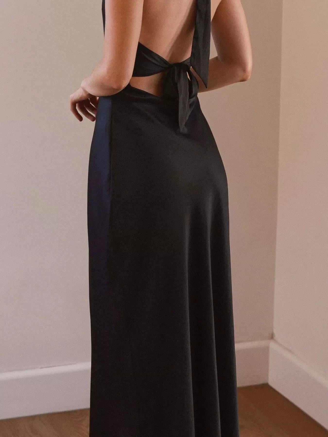 Halter Neck Sleeveless Maxi Dress