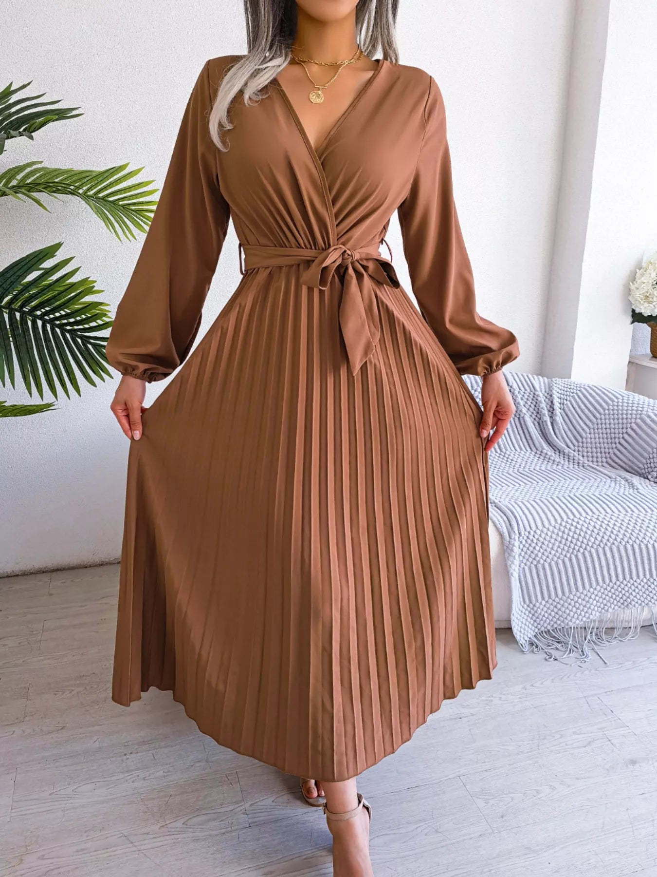 Elegant Pleated Front Tie Long Sleeve Dress