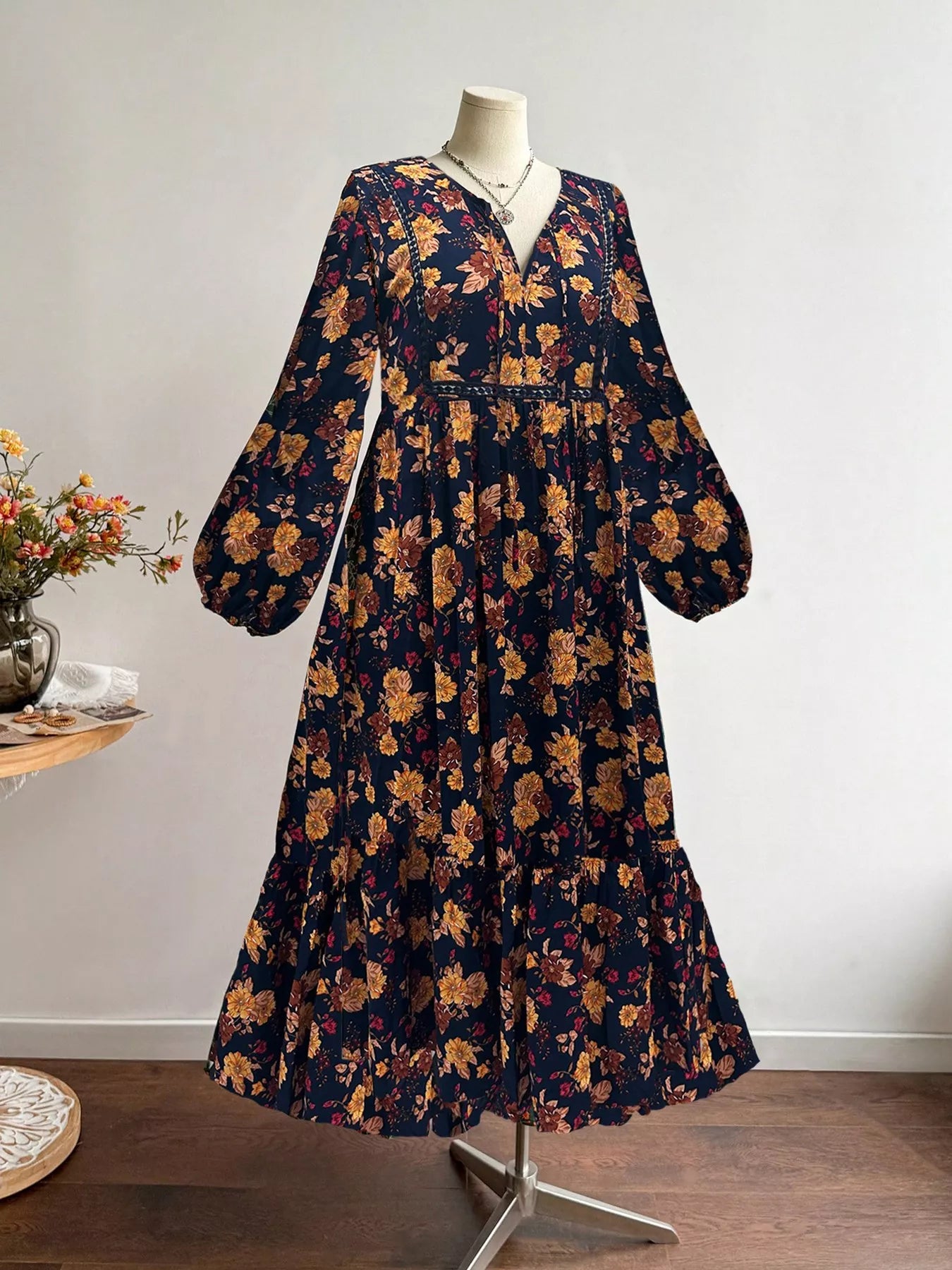 Plus Size Floral Print Tie Neck Short Sleeve Dress