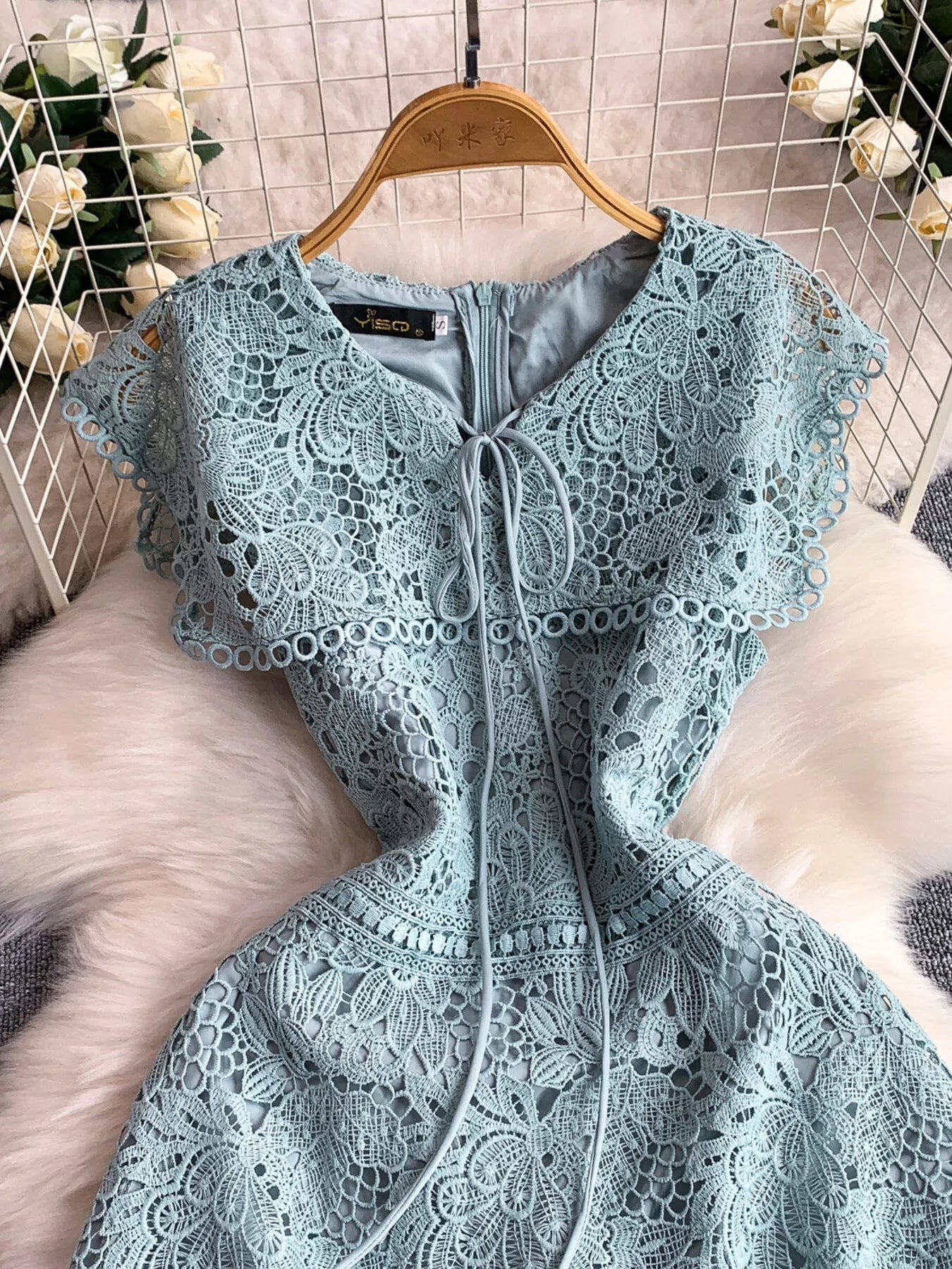 Lace Sleeveless A-Line Dress