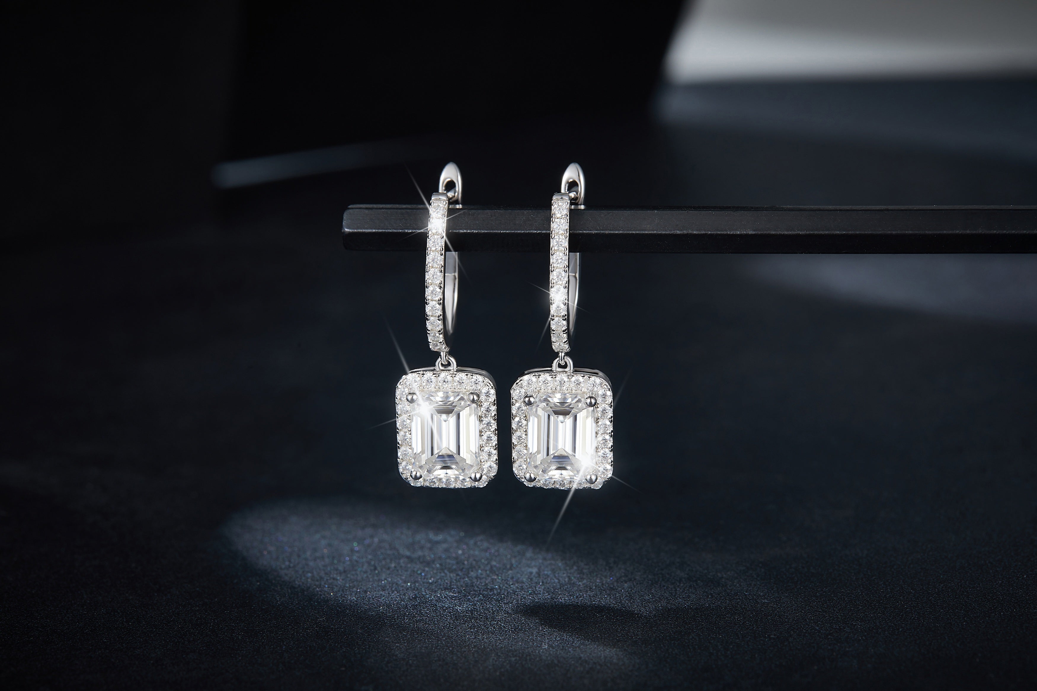 S925 Sterling Silver 6x8mm Emerald Cut Moissanite Halo Hoop Earrings Platinum Plated Drop Earrings With GRA Certificate Luxury Jewelry Gift Box Set