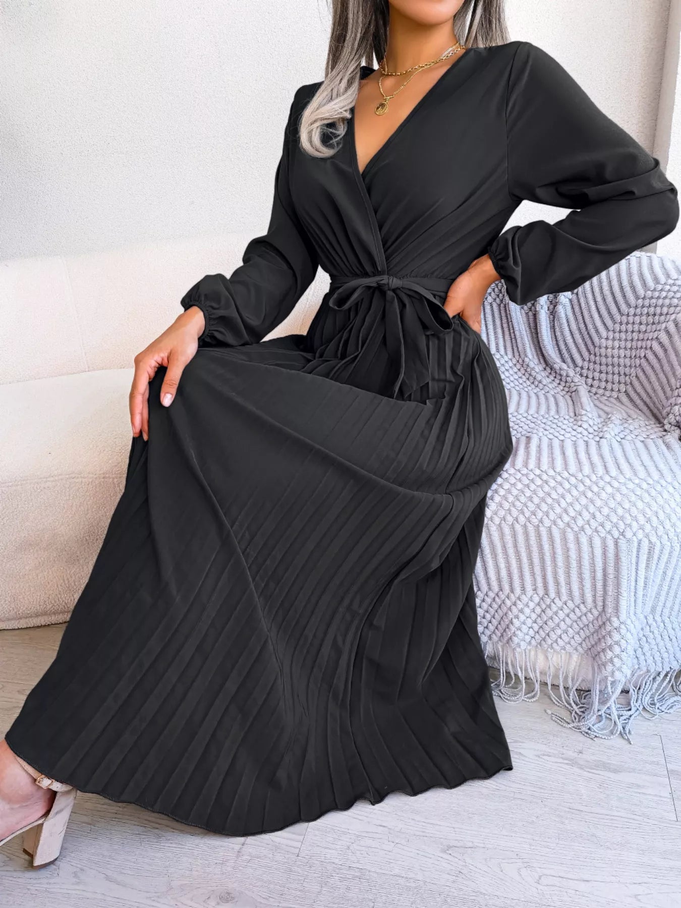 Elegant Pleated Front Tie Long Sleeve Dress