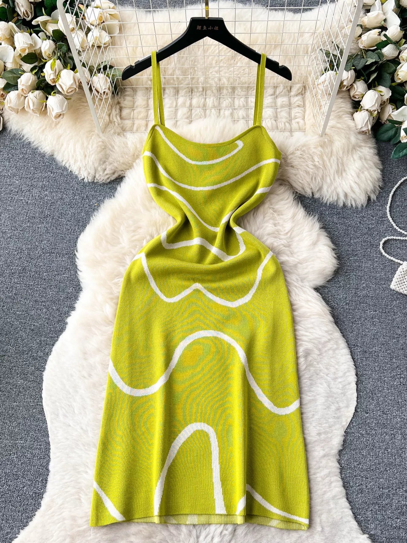 Wave Pattern Knit Midi Dress
