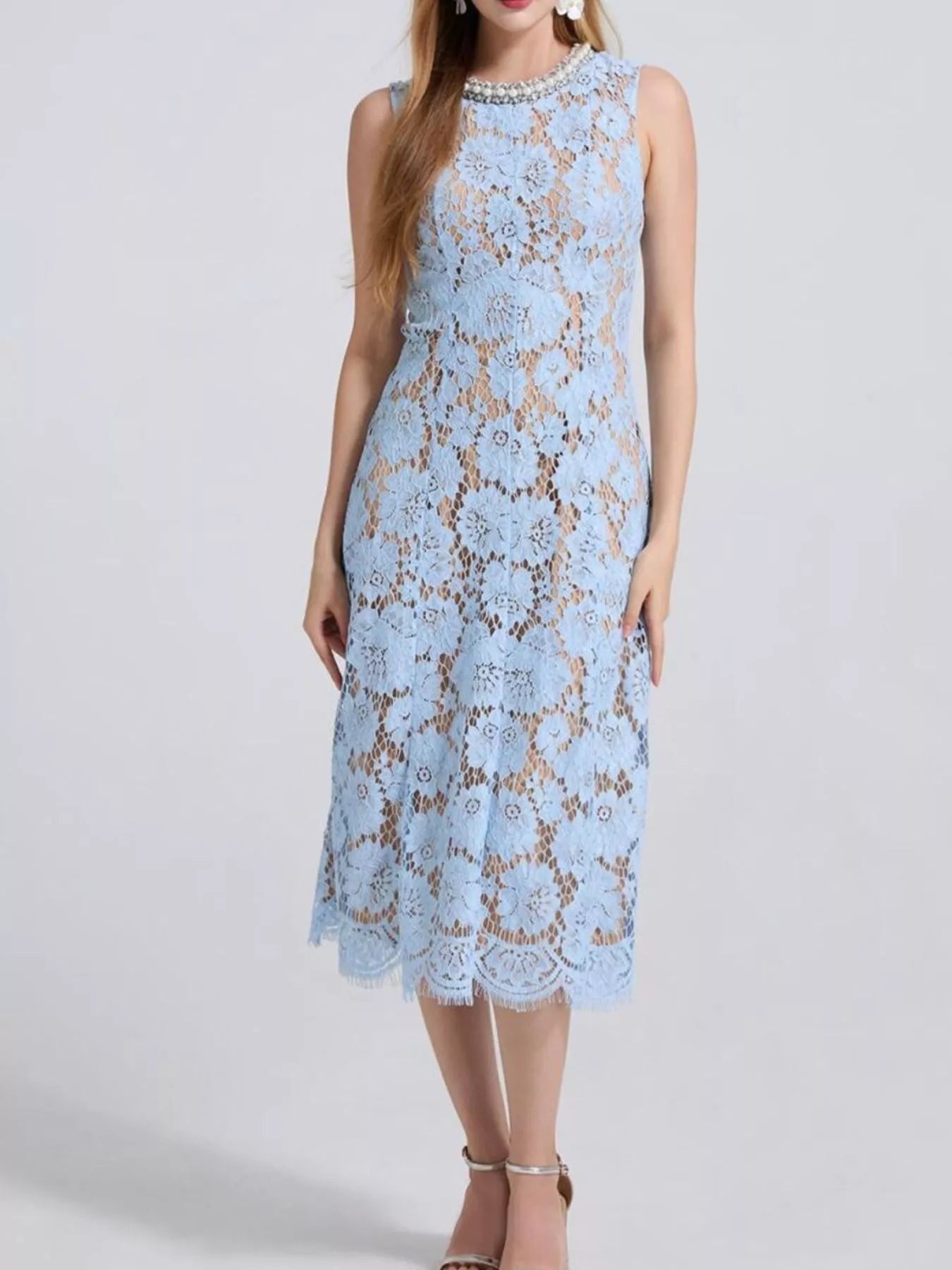 Pearl Neckline Sleeveless Lace Dress