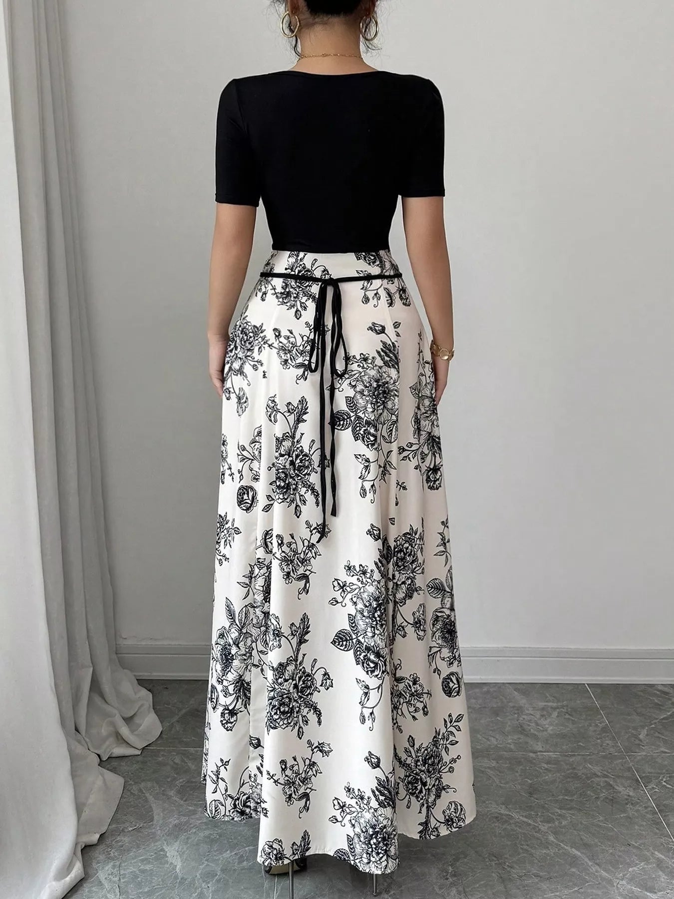 Floral Print Square Neck Maxi Dress