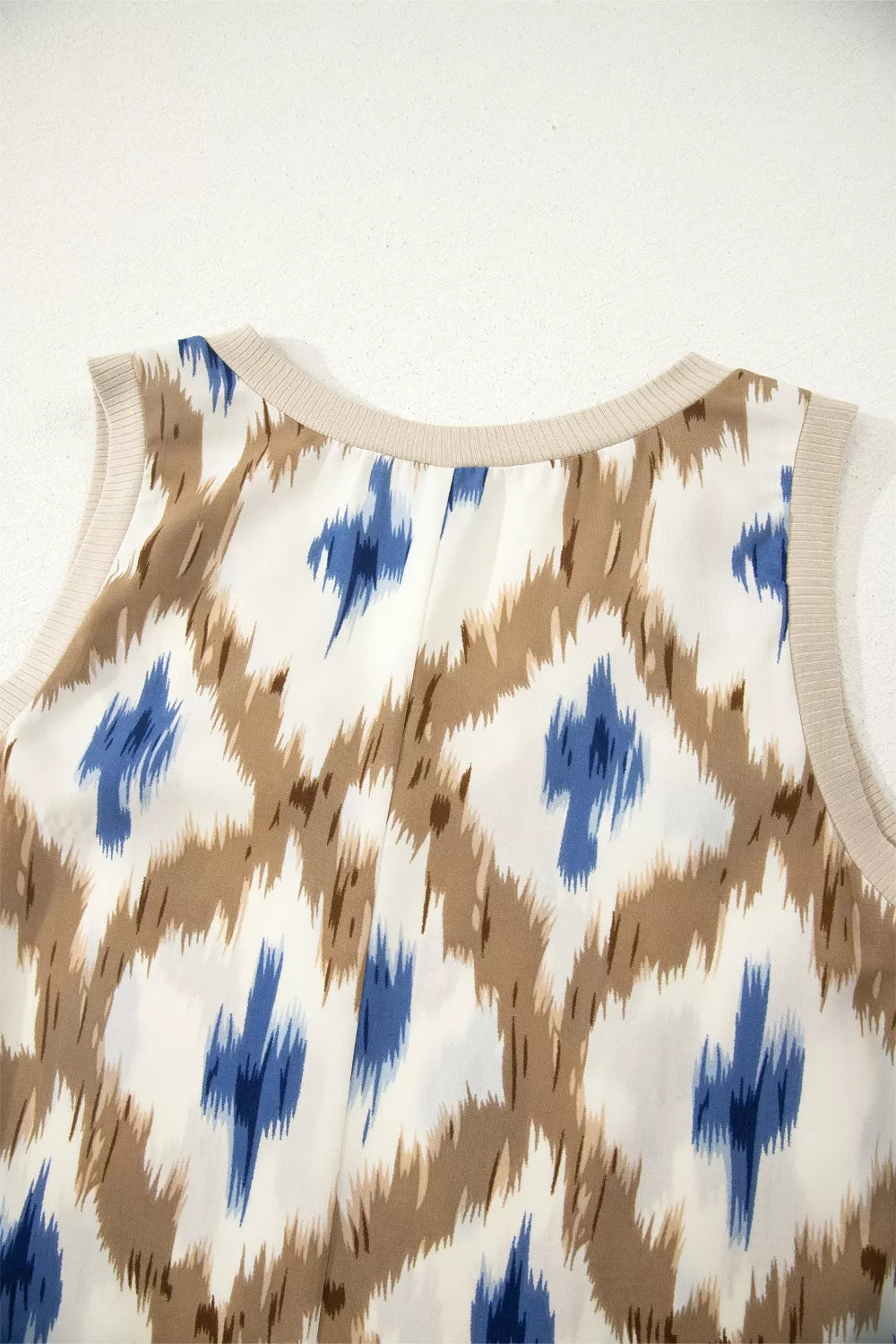 Abstract Print V Neck Sleeveless Midi Dress