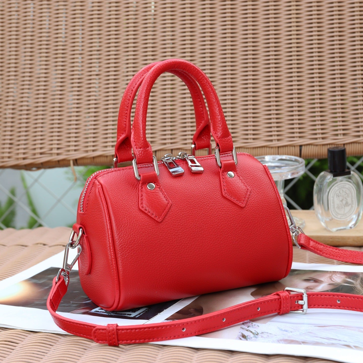 Top-grain Leather Women's Bag, New Cross-border Boston Style, Genuine Leather, High-end Feel, Handheld, Large Capacity Bowling Bag