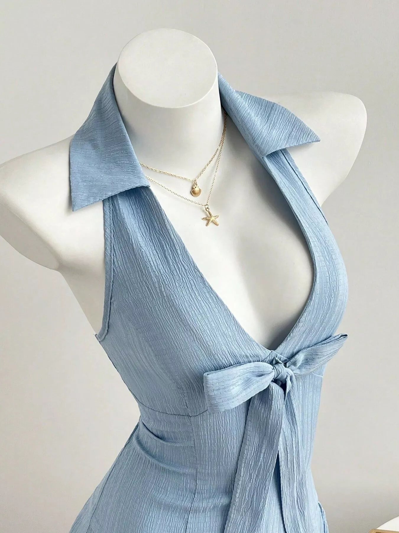Halter Neck Bow Tie Pleated Mini Dress