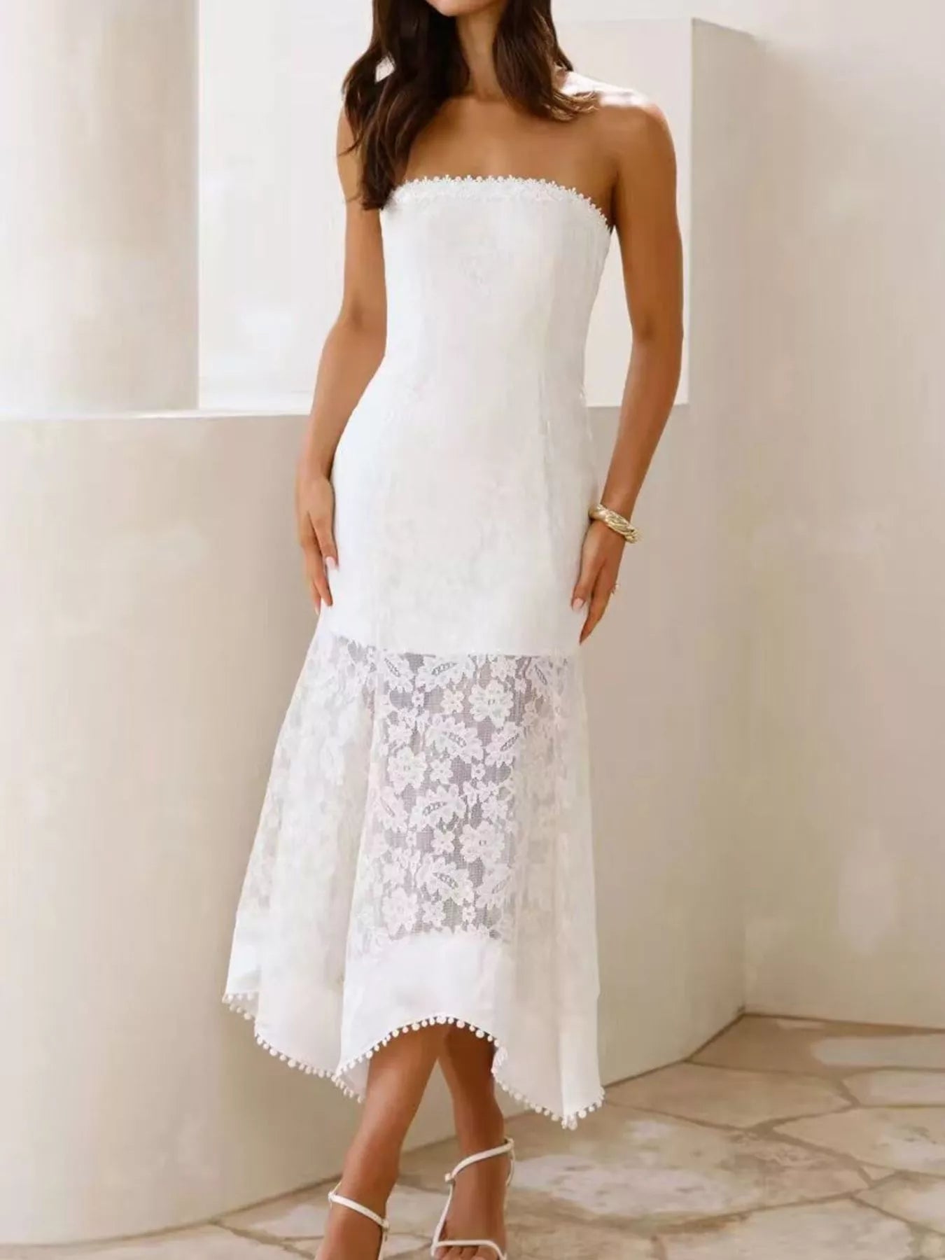 Elegant Lace Strapless Midi Dress