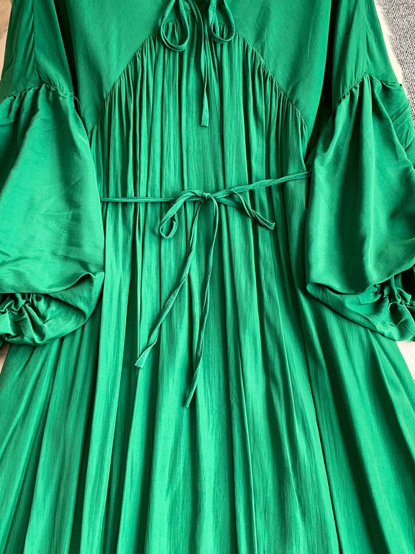 Balloon Sleeve Tie-Waist Dress