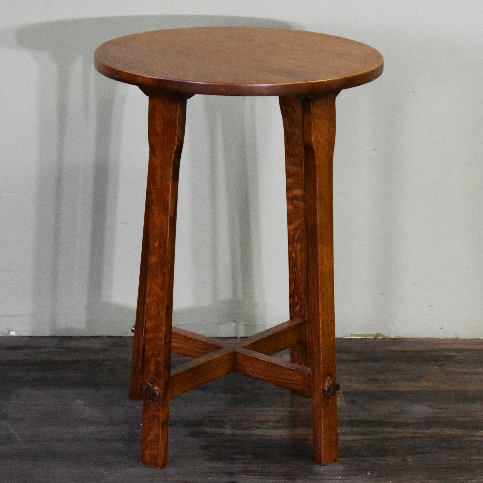 Arts and Crafts / Mission Style Oak Round End Table