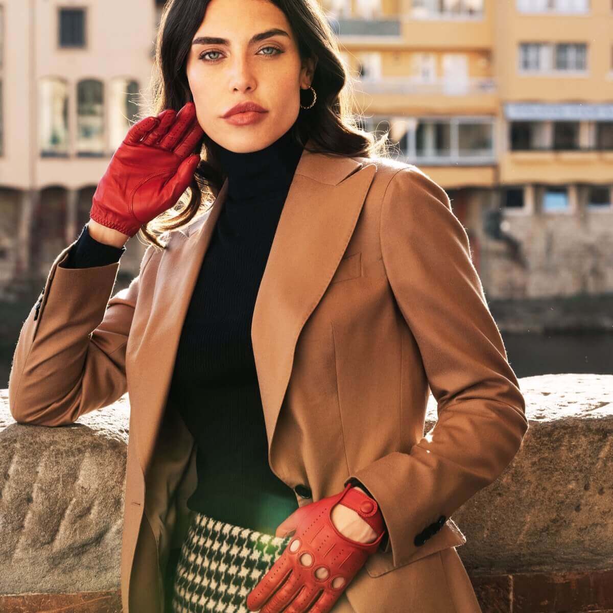 Alessa (red) - Classic Italian lambskin leather driving gloves