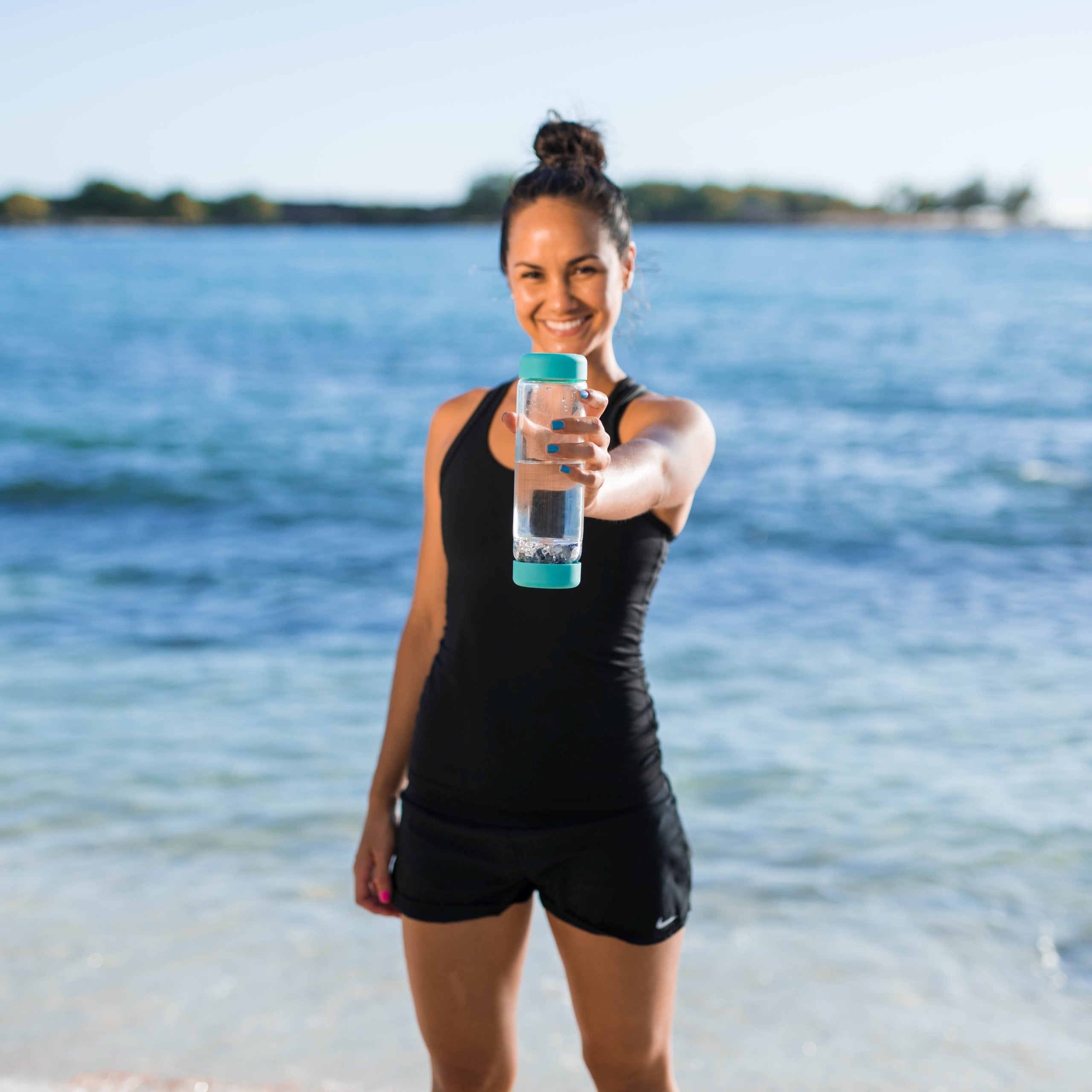 inu! CRYSTAL | The Original DIY Crystal Water Bottle with Clear Quartz