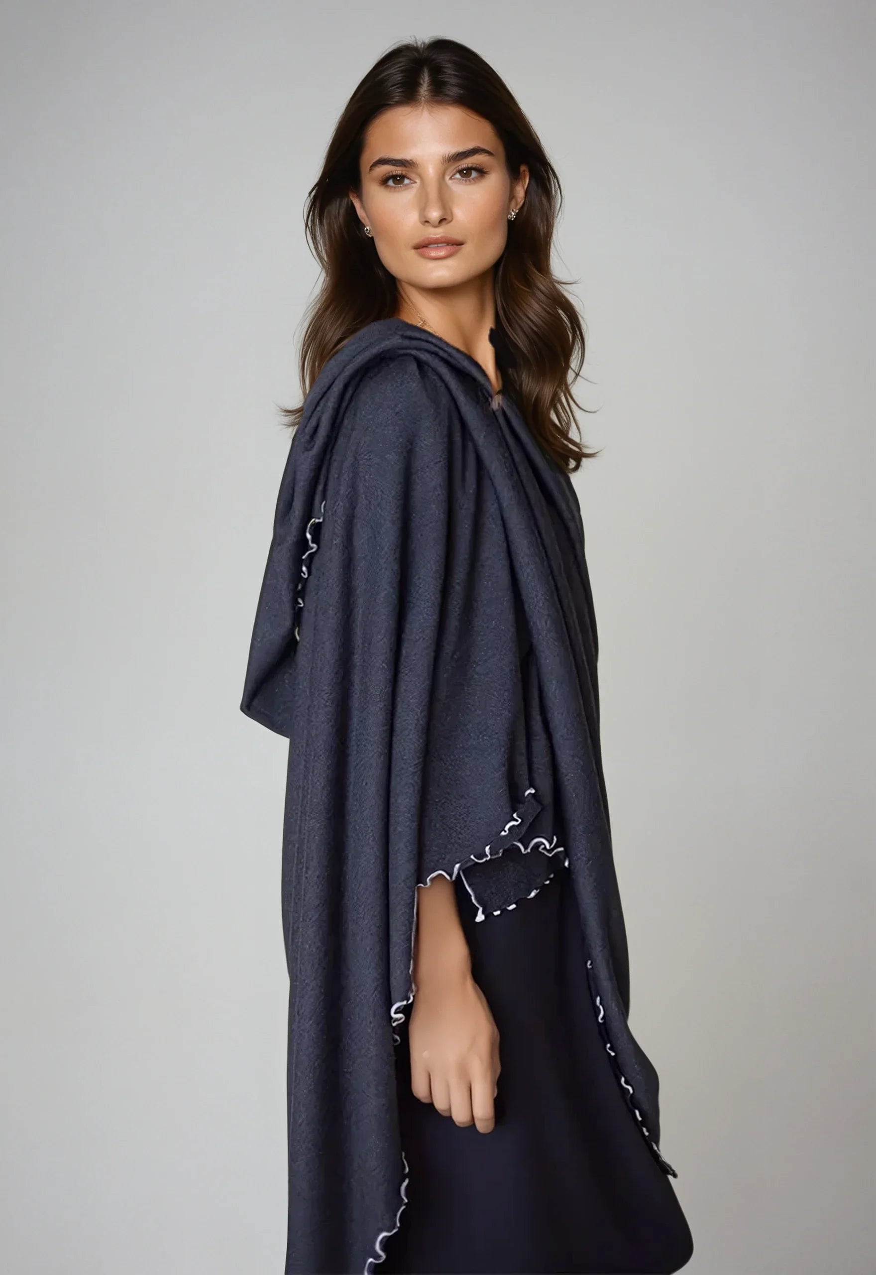 Buki Travel Wrap - Charcoal Grey