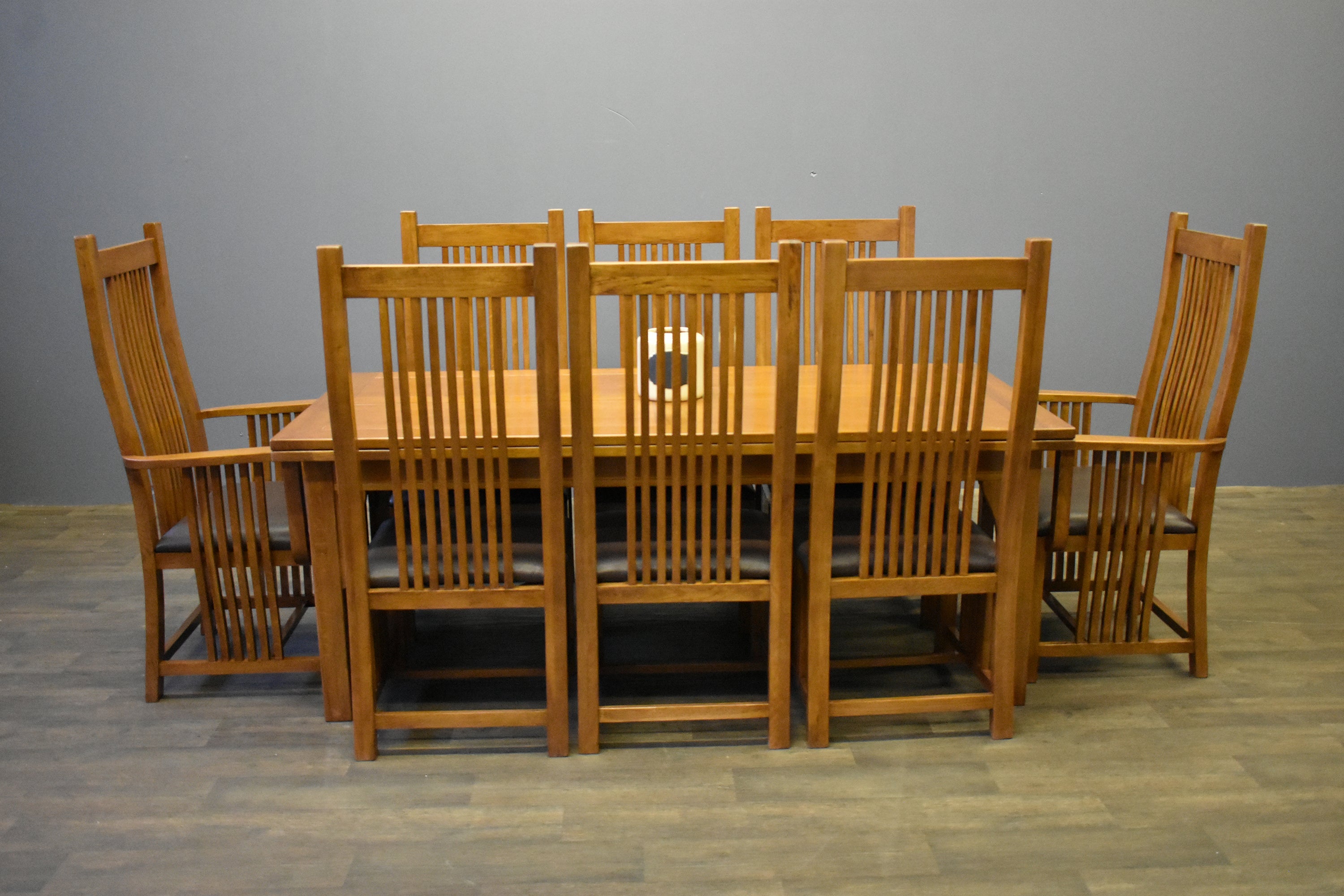 Mission Style Oak Stow Leaf Dining Table (2 Colors Available)