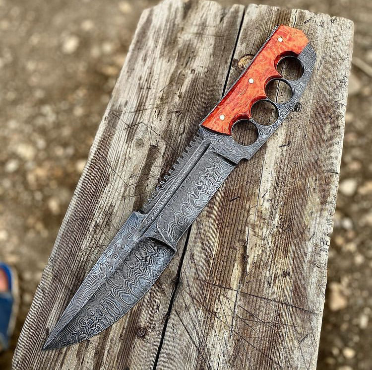 Damascus Tactical Knuckle Knife — Handmade Full Tang with Custom Leather Sheath