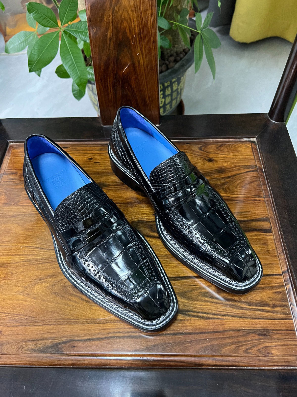 Maurice Fort Worth Alligator Loafer Black