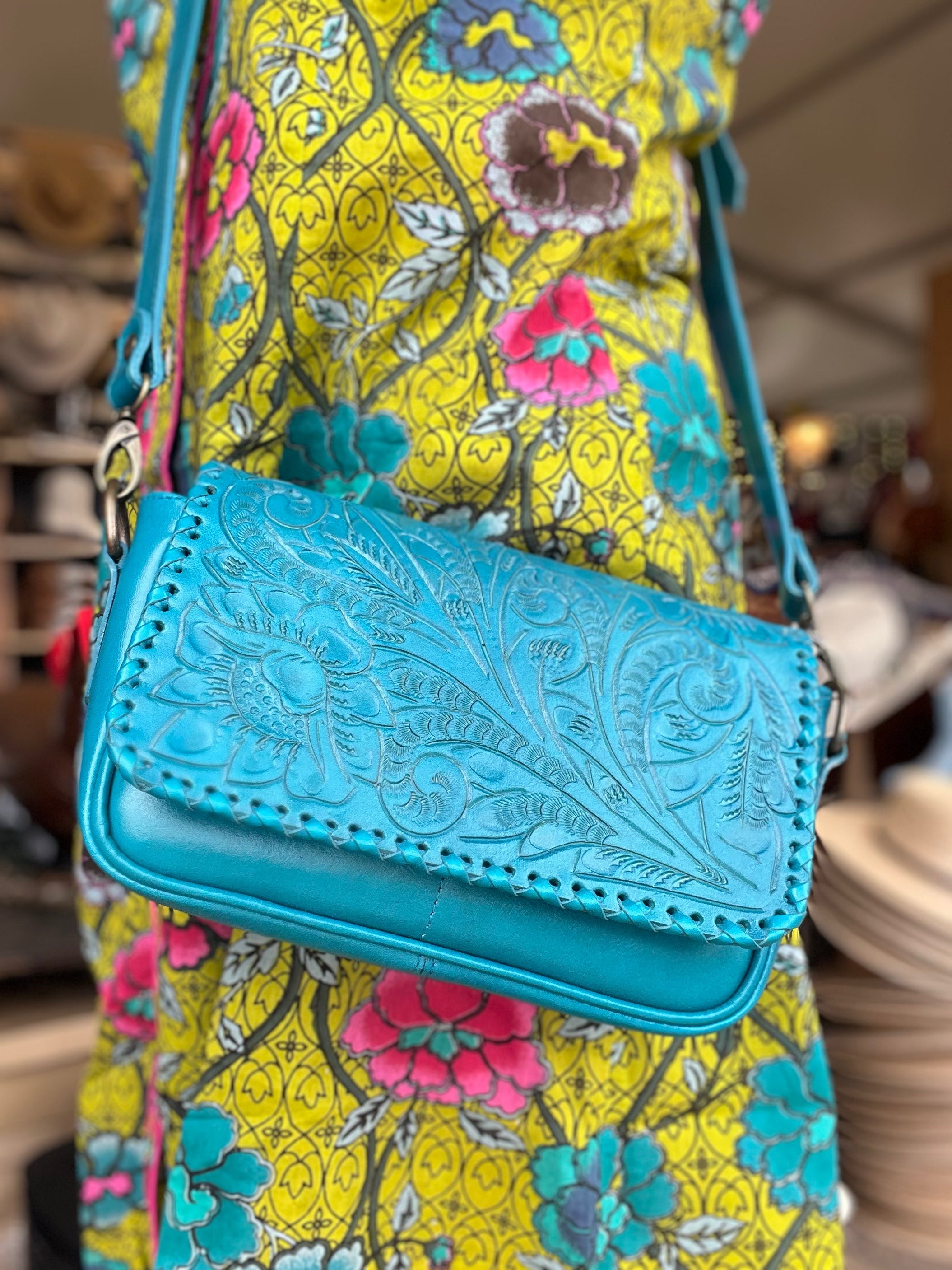 The Suzy| Handcrafted Leather Crossbody Bag