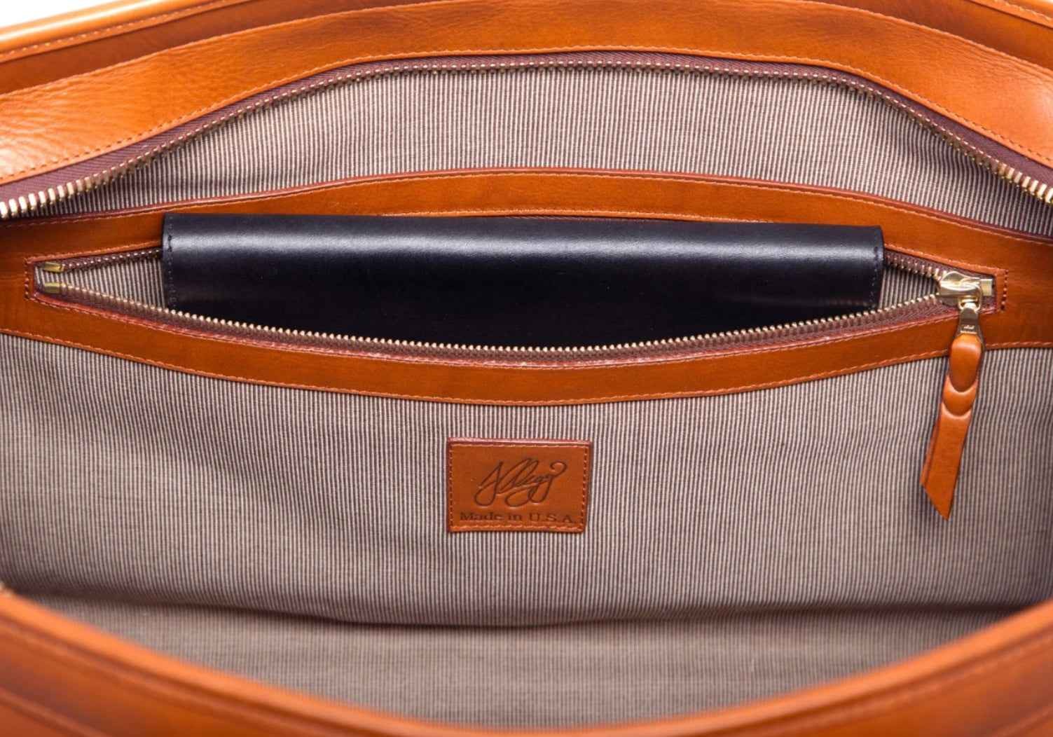 Frank Clegg Signature Travel Duffle in Smooth Tumbled Leather