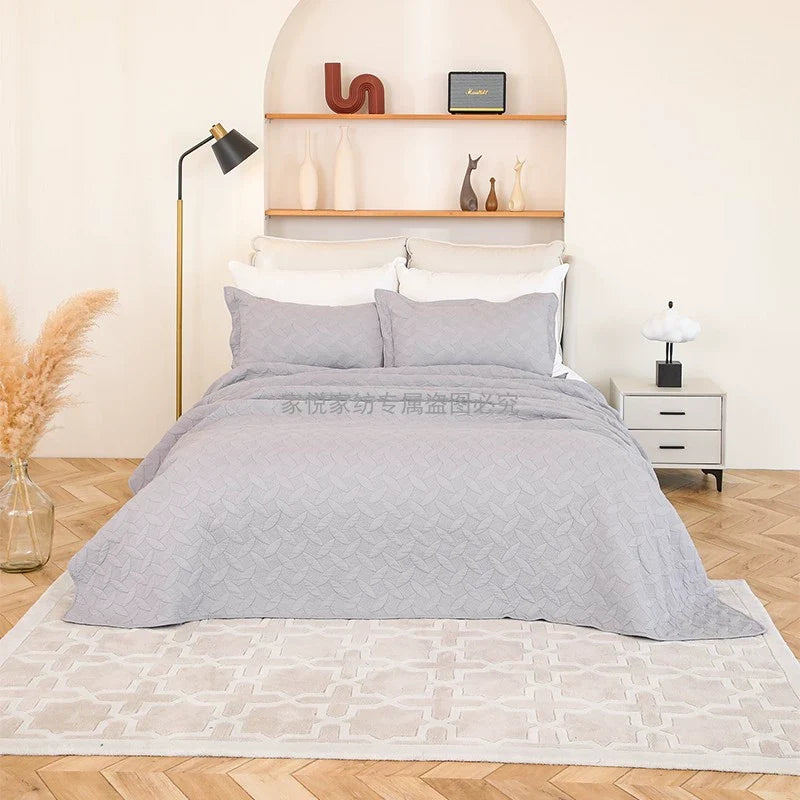 Export High-Grade Plain Embroidered Two Sides Palm Leaf Bedspread