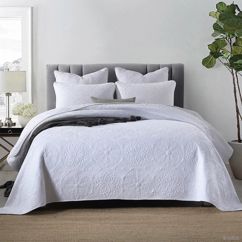 Export High-Grade Plain Embroidered Two Sides Palm Leaf Bedspread