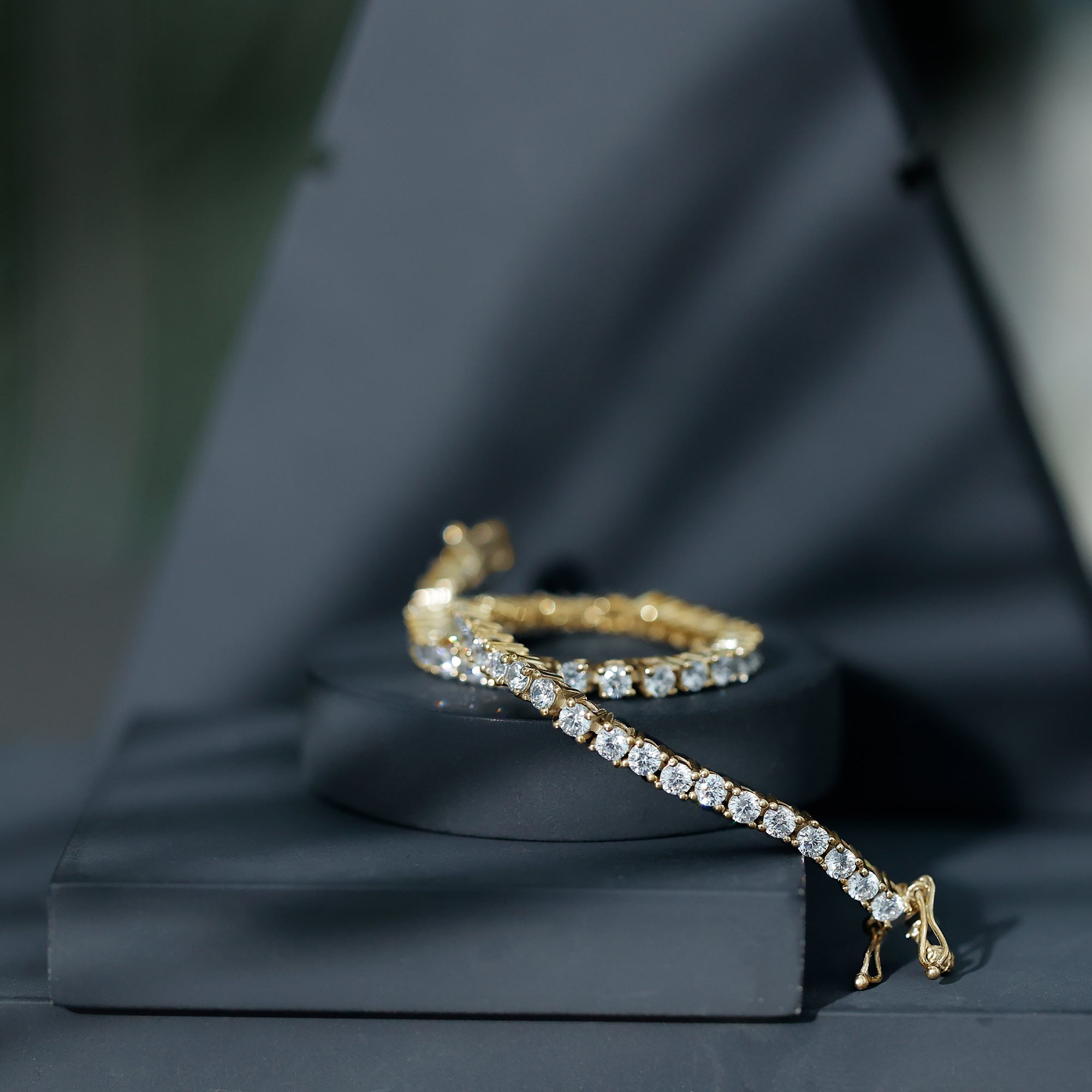Certified Lab Grown Classic Round Diamond Tennis Bracelet