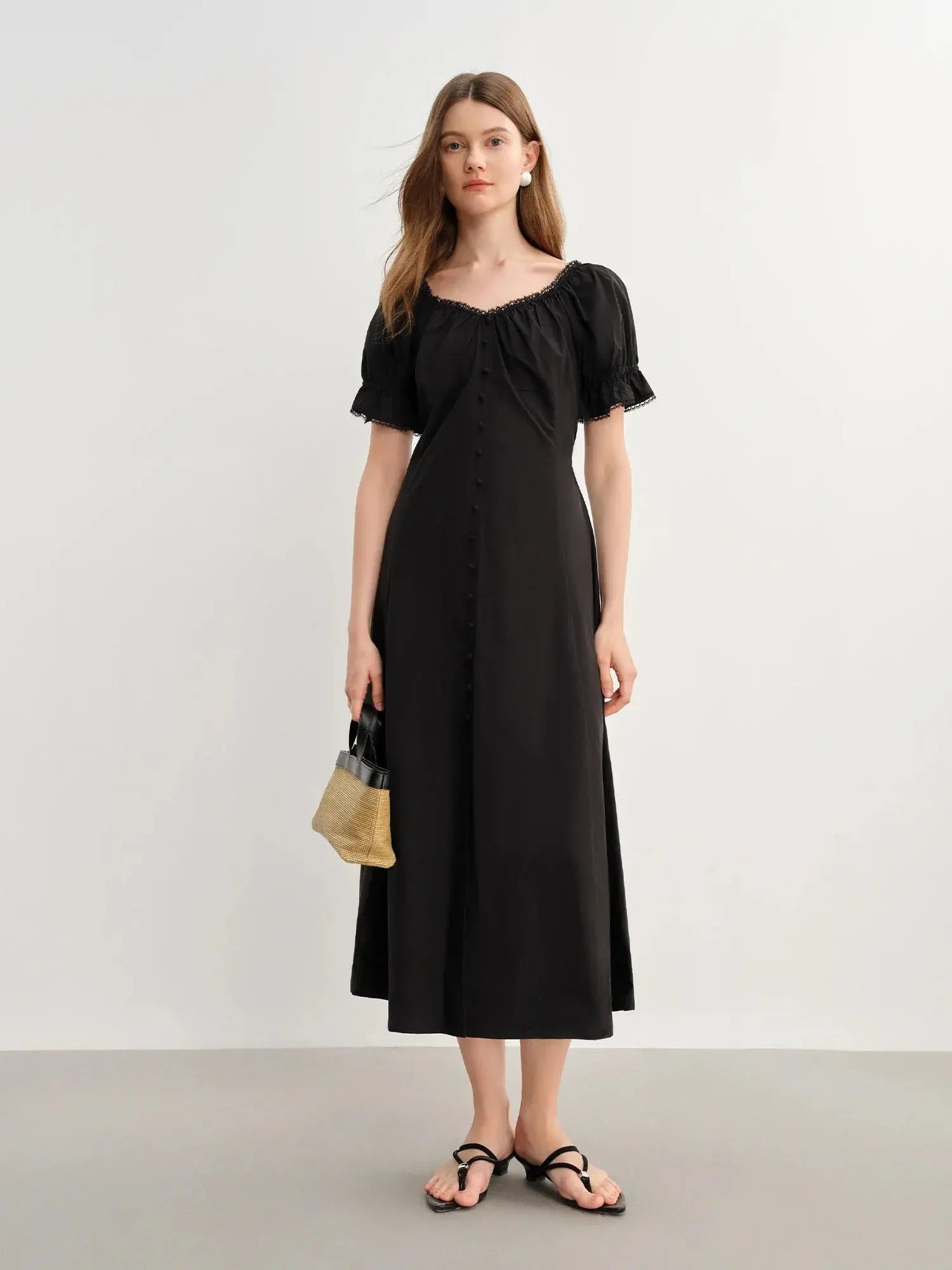 Elegant French Style Plus Size Summer Dress with Lace Collar